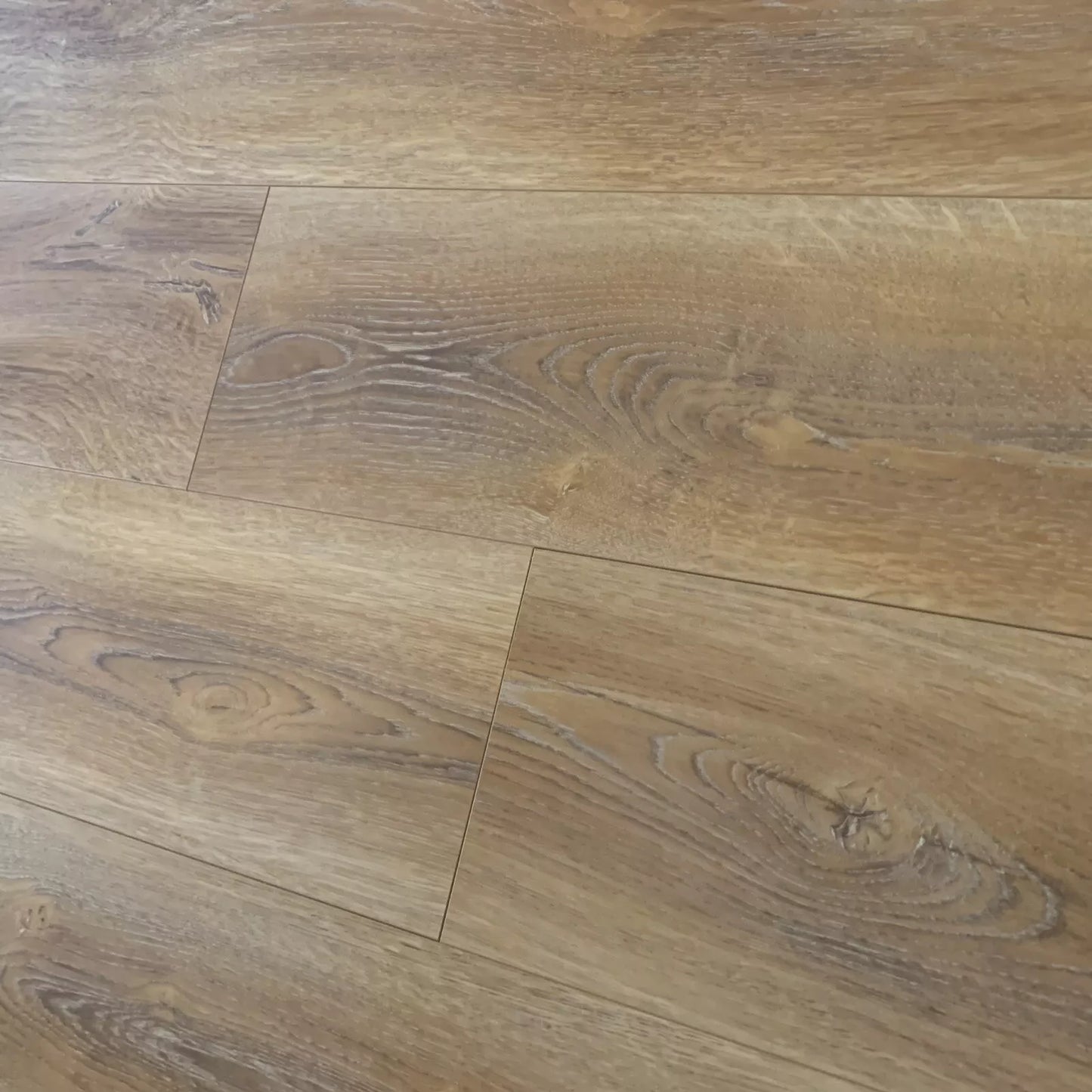 High Gloss Barrel 8mm Laminate Flooring