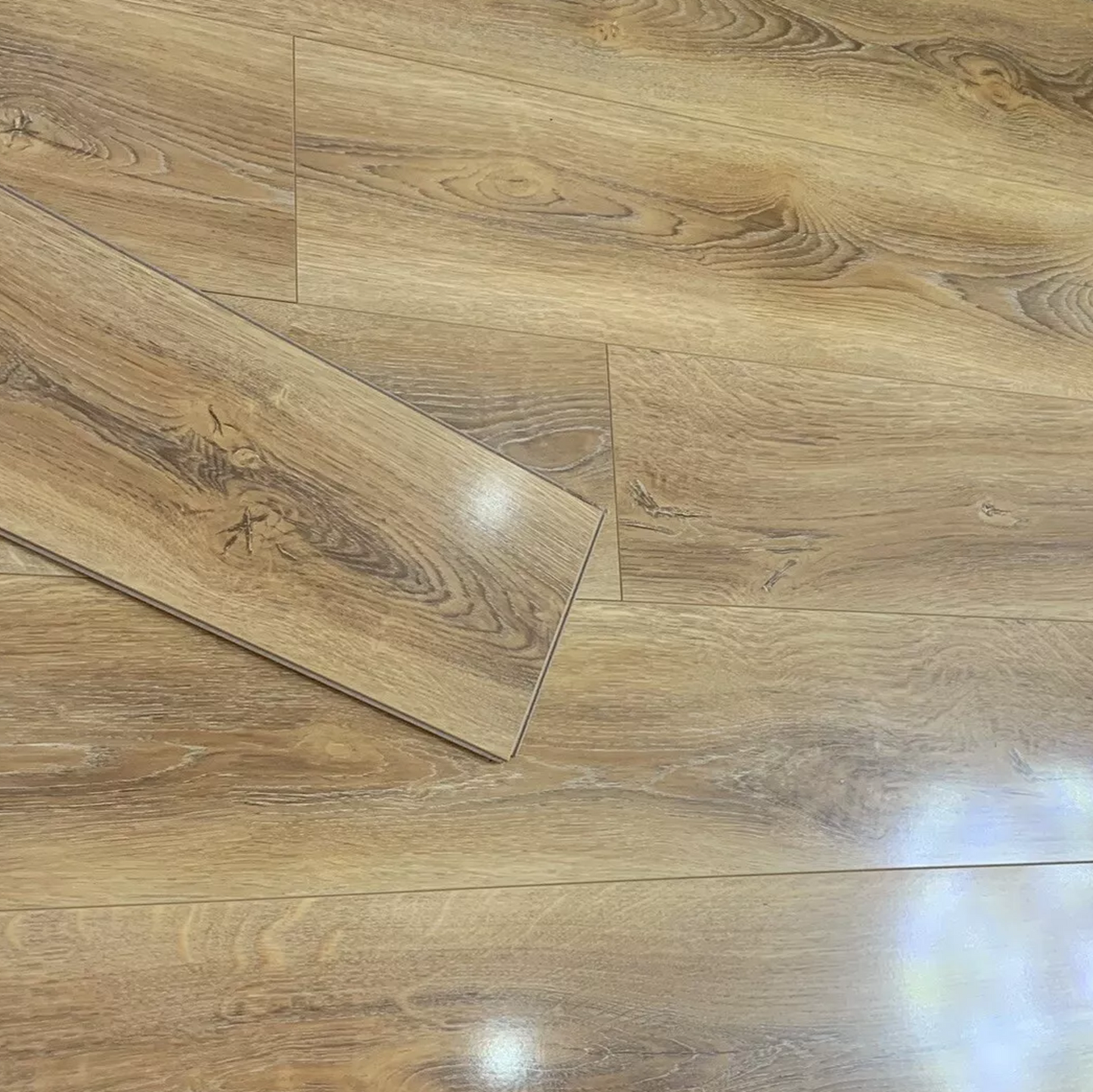 High Gloss Barrel 8mm Laminate Flooring