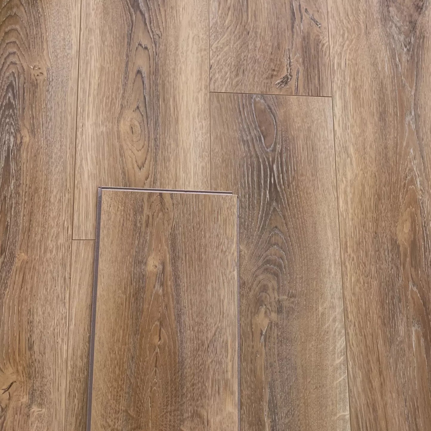 High Gloss Barrel 8mm Laminate Flooring