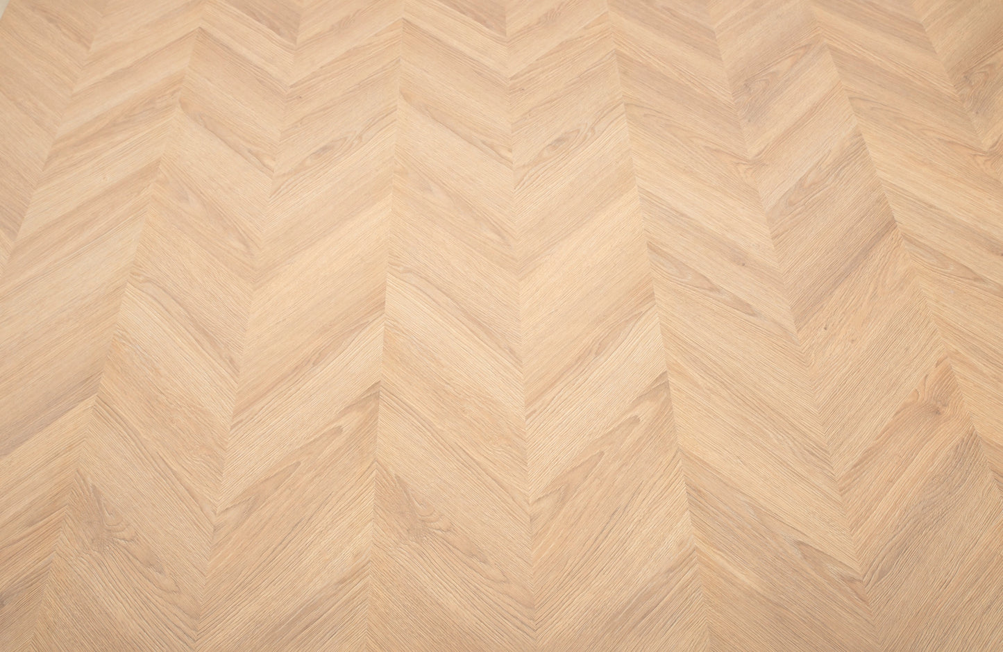 agt-8mm-brinley-oak-chevron-laminate-flooring-5