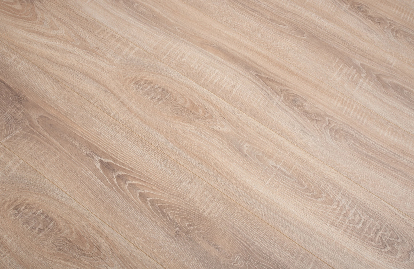 Waterproof Luxury Caramel Oak 8mm Laminate Flooring