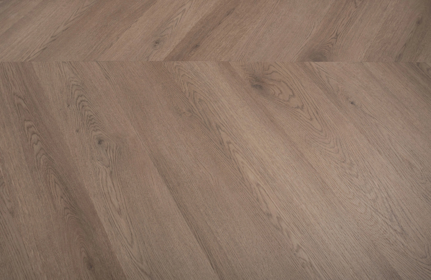 Luma Clayridge Oak 3mm Chevron Glue-Down LVT