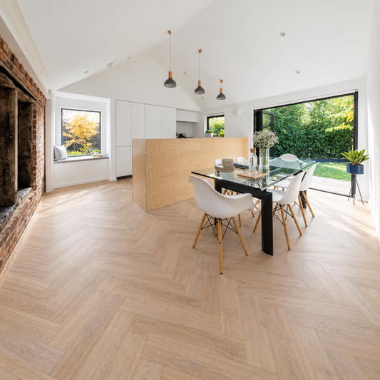 Desert Oak 12mm Herringbone Laminate