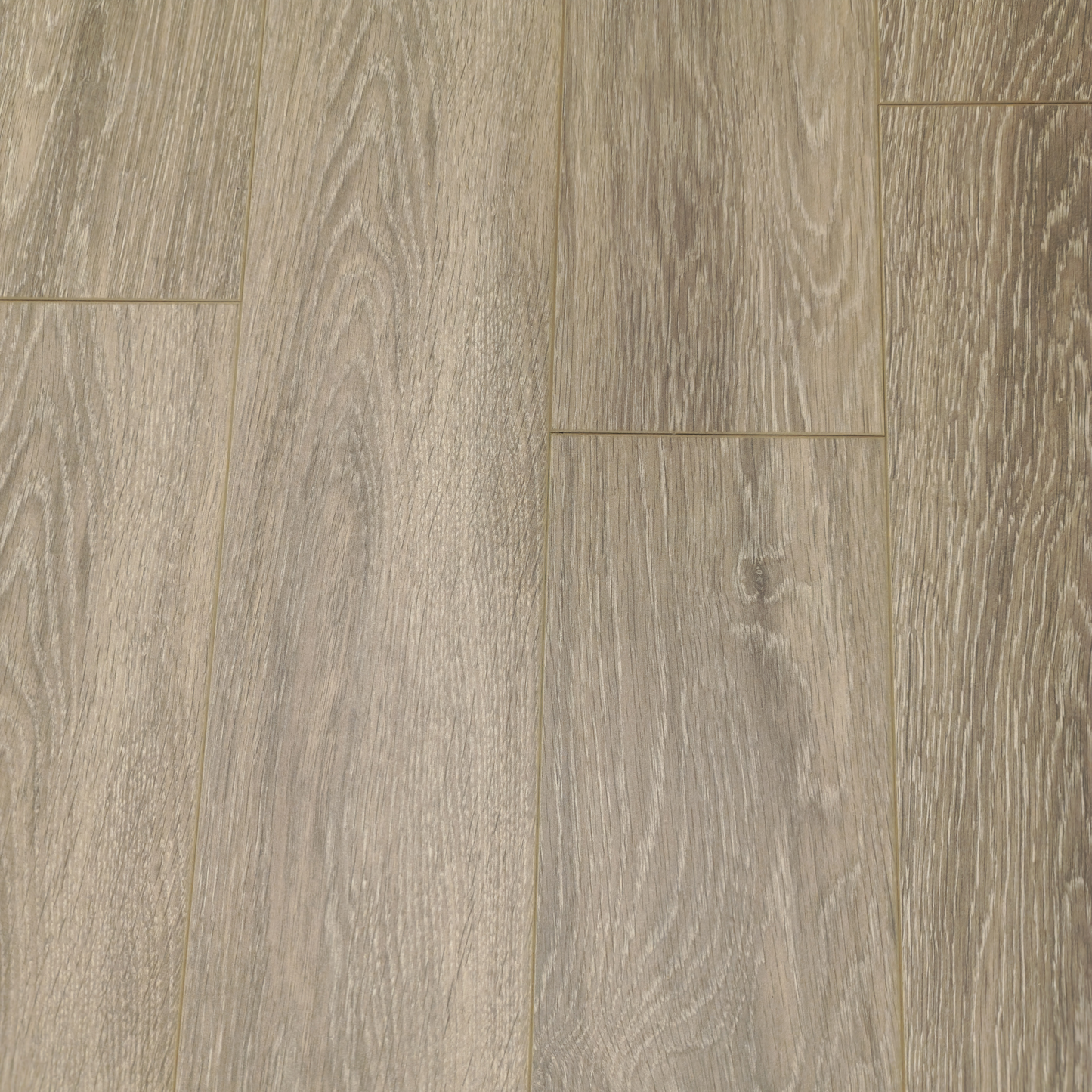 Waterproof Luxury Elmstone Oak 12mm Laminate Flooring