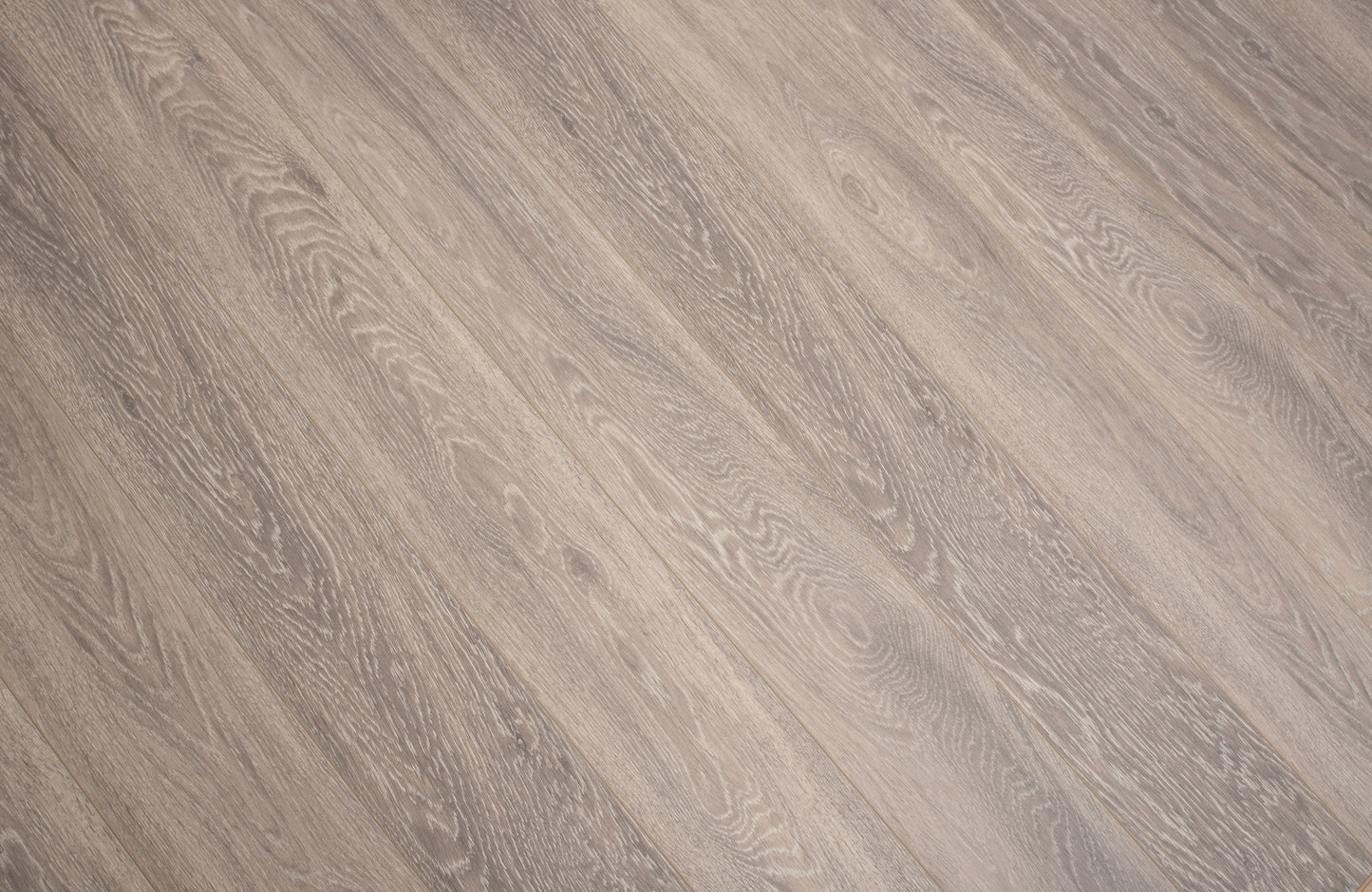 Waterproof Luxury Elmstone Oak 12mm Laminate Flooring