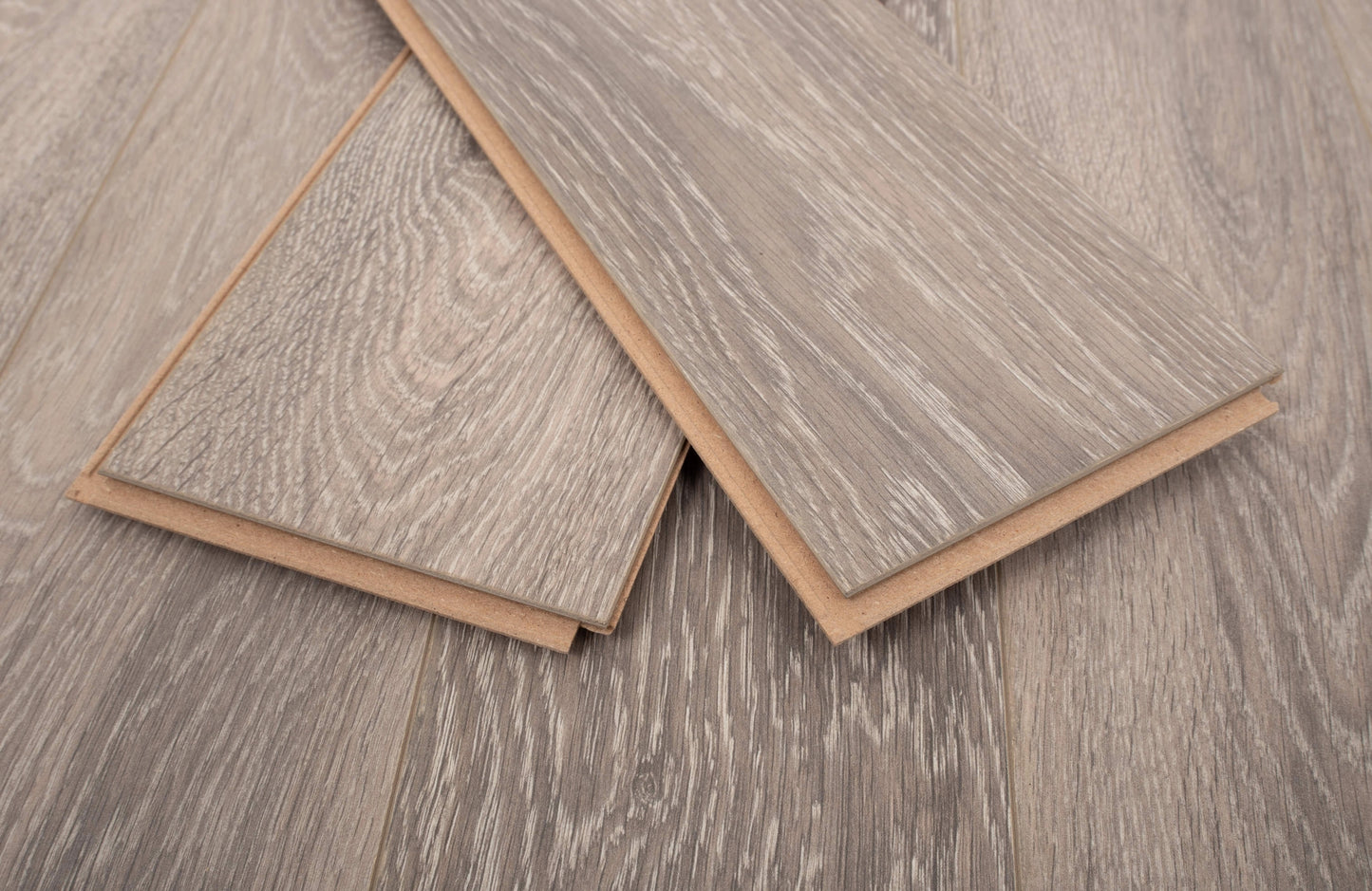 Waterproof Luxury Elmstone Oak 12mm Laminate Flooring