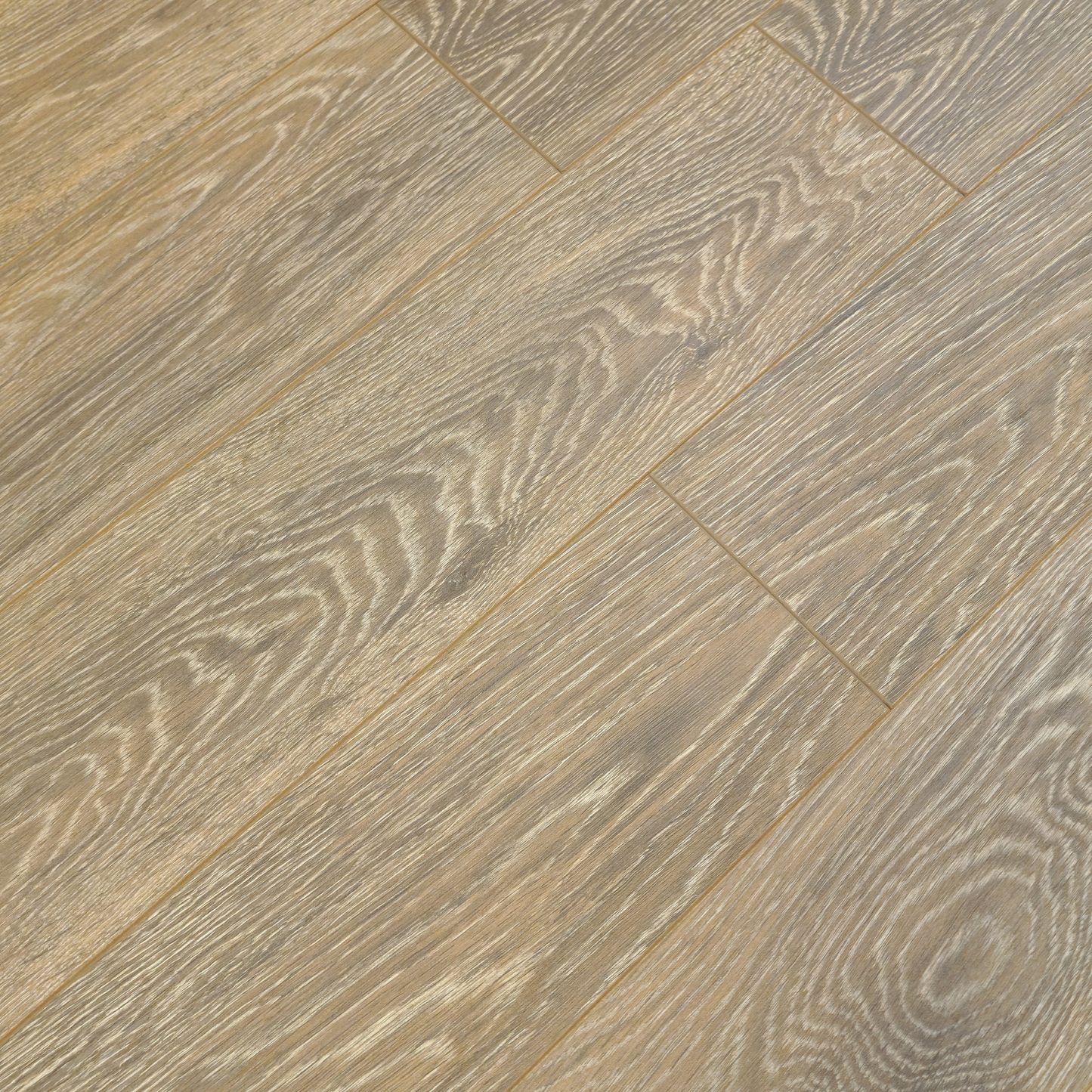 Waterproof Luxury Frostwood Oak 12mm Laminate Flooring
