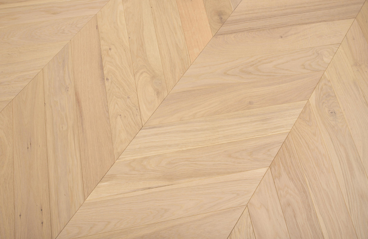 grantham-oak-14mm-chevron-engineered-wood-flooring - 6