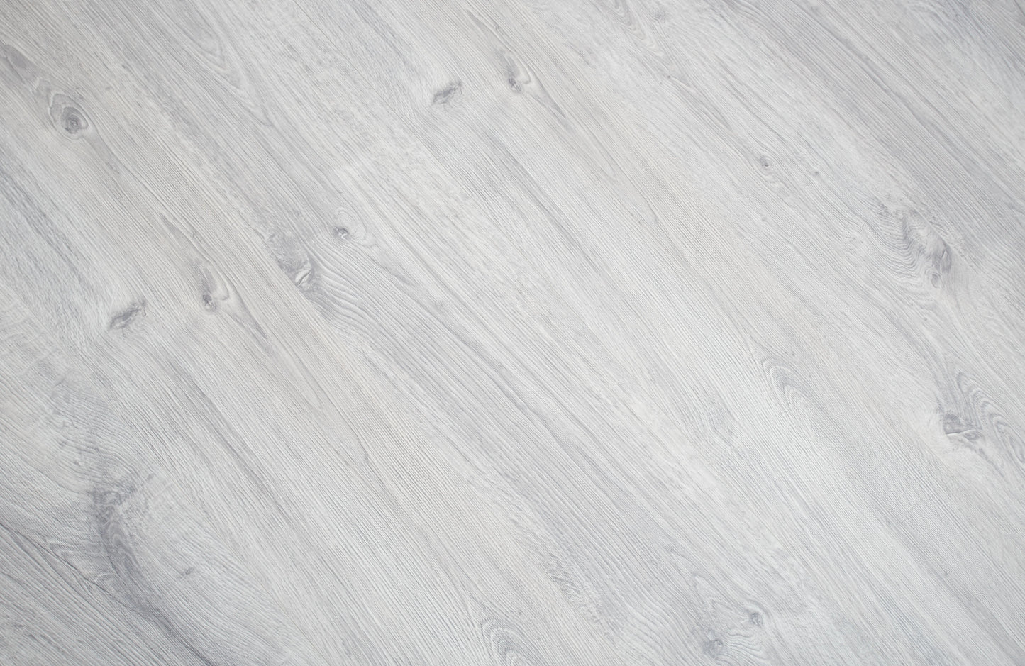 waterproof-luxury-ivory-oak-8mm-laminate-flooring-2