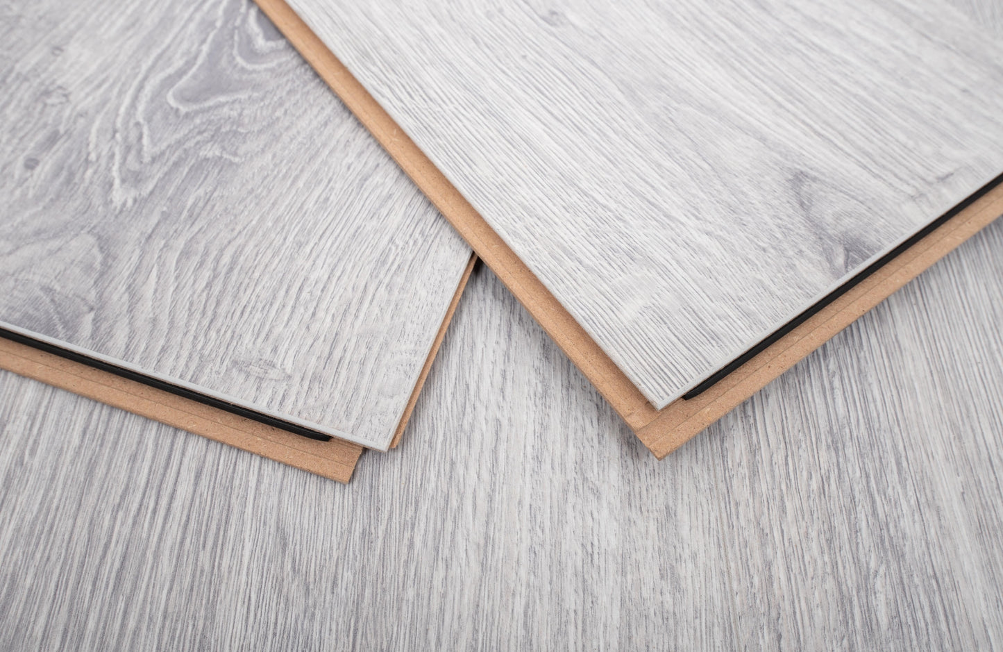 waterproof-luxury-ivory-oak-8mm-laminate-flooring-11
