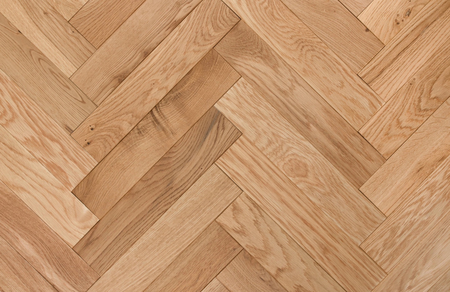 refined-timber-solid-oak-herringbone-flooring-2