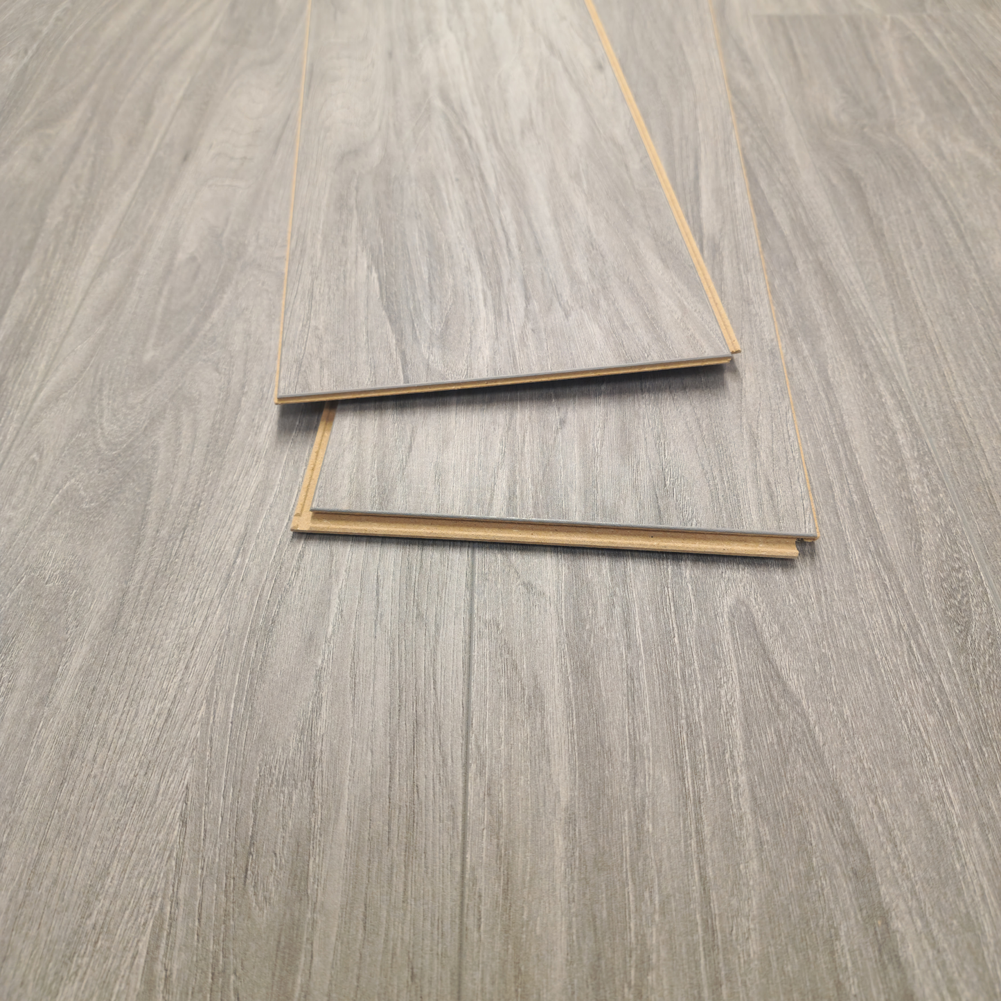 Waterproof Luxury Storm Grey Oak 8mm Laminate Flooring AC5