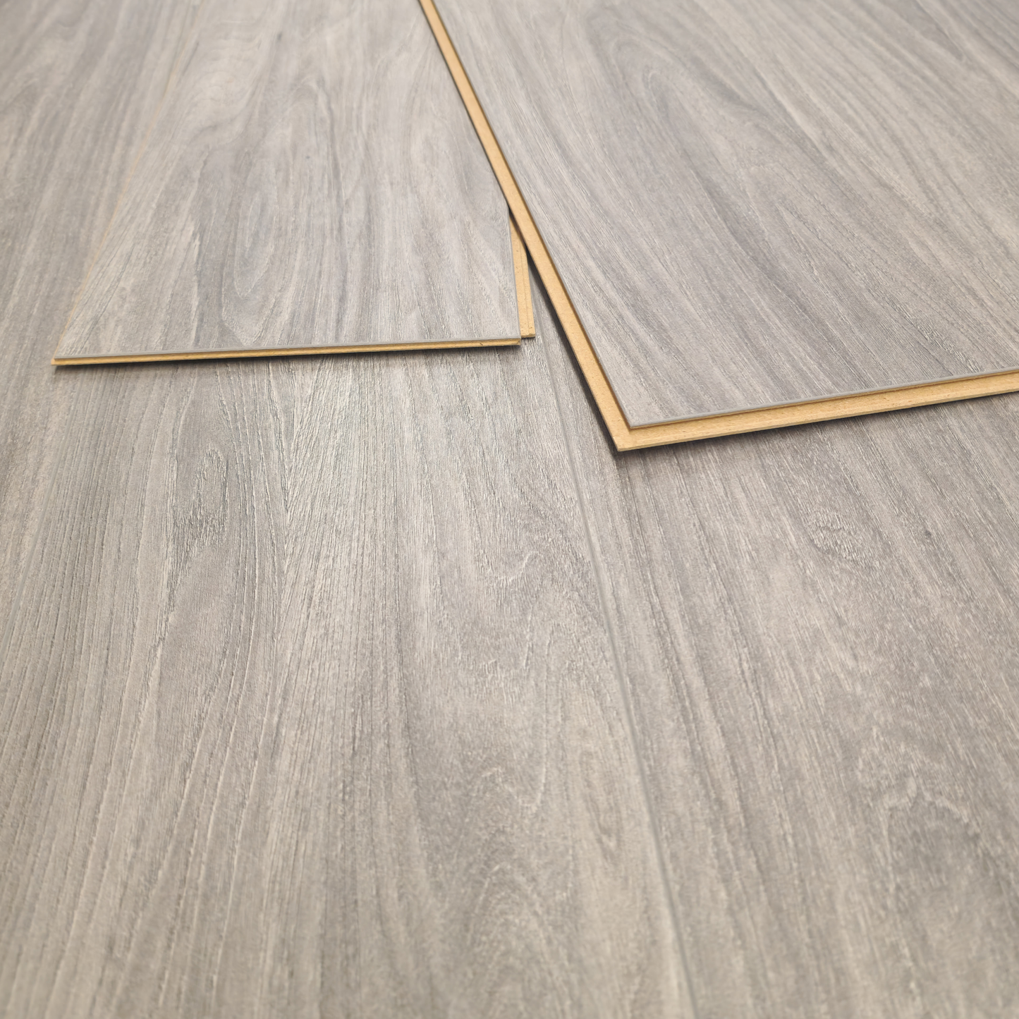 Waterproof Luxury Storm Grey Oak 8mm Laminate Flooring AC5
