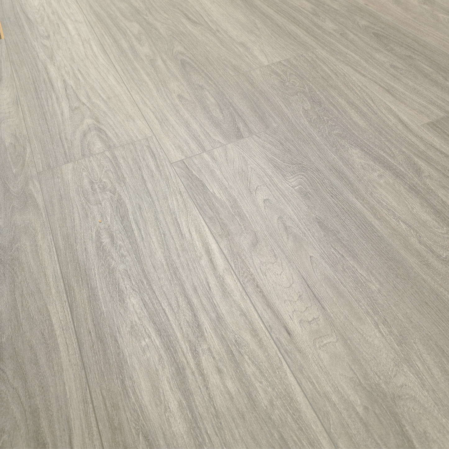 Waterproof Luxury Storm Grey Oak 8mm Laminate Flooring AC5