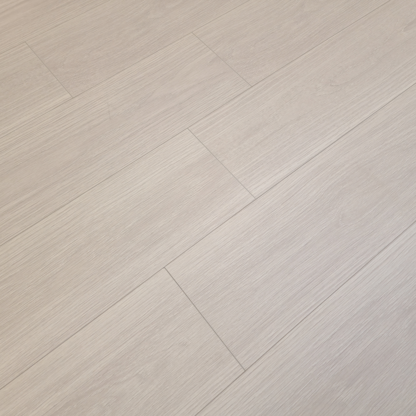 Waterproof Luxury Brightwood Oak 8mm Laminate Flooring