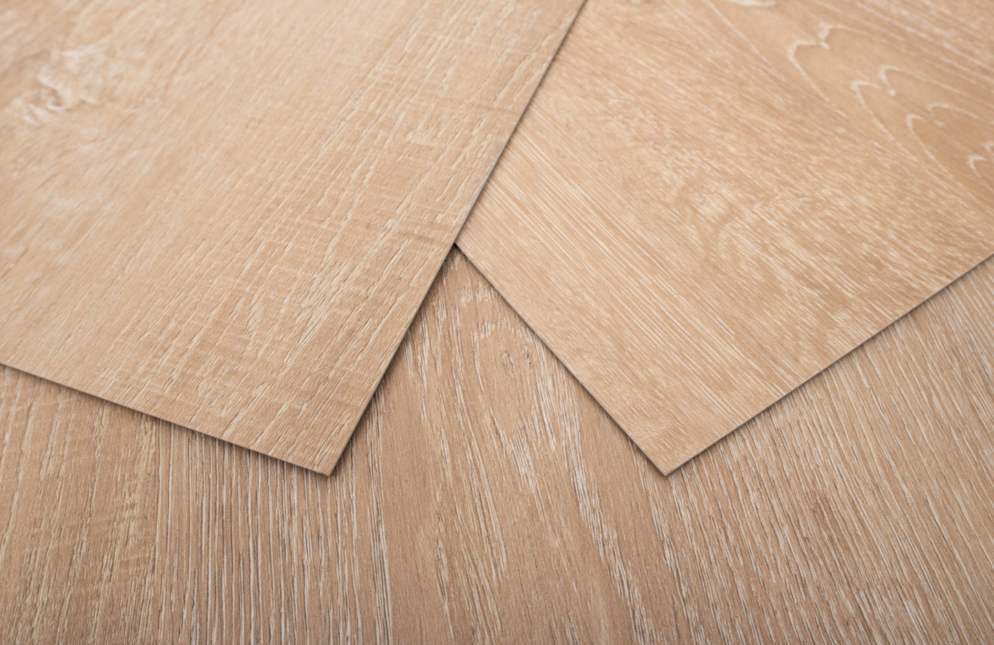 Waterproof Alba Mistwood Oak 2mm Glue Down LVT