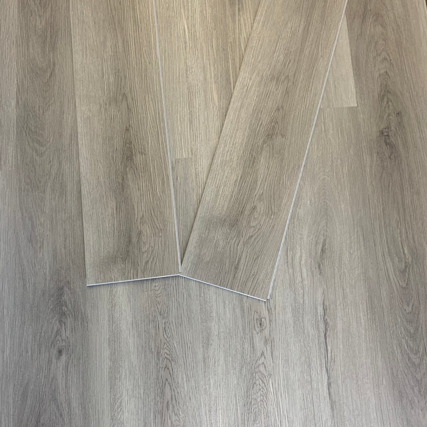 Waterproof Ashen Grey Oak  Plank LVT Rigid Core SPC Click Luxury Vinyl Tile Flooring