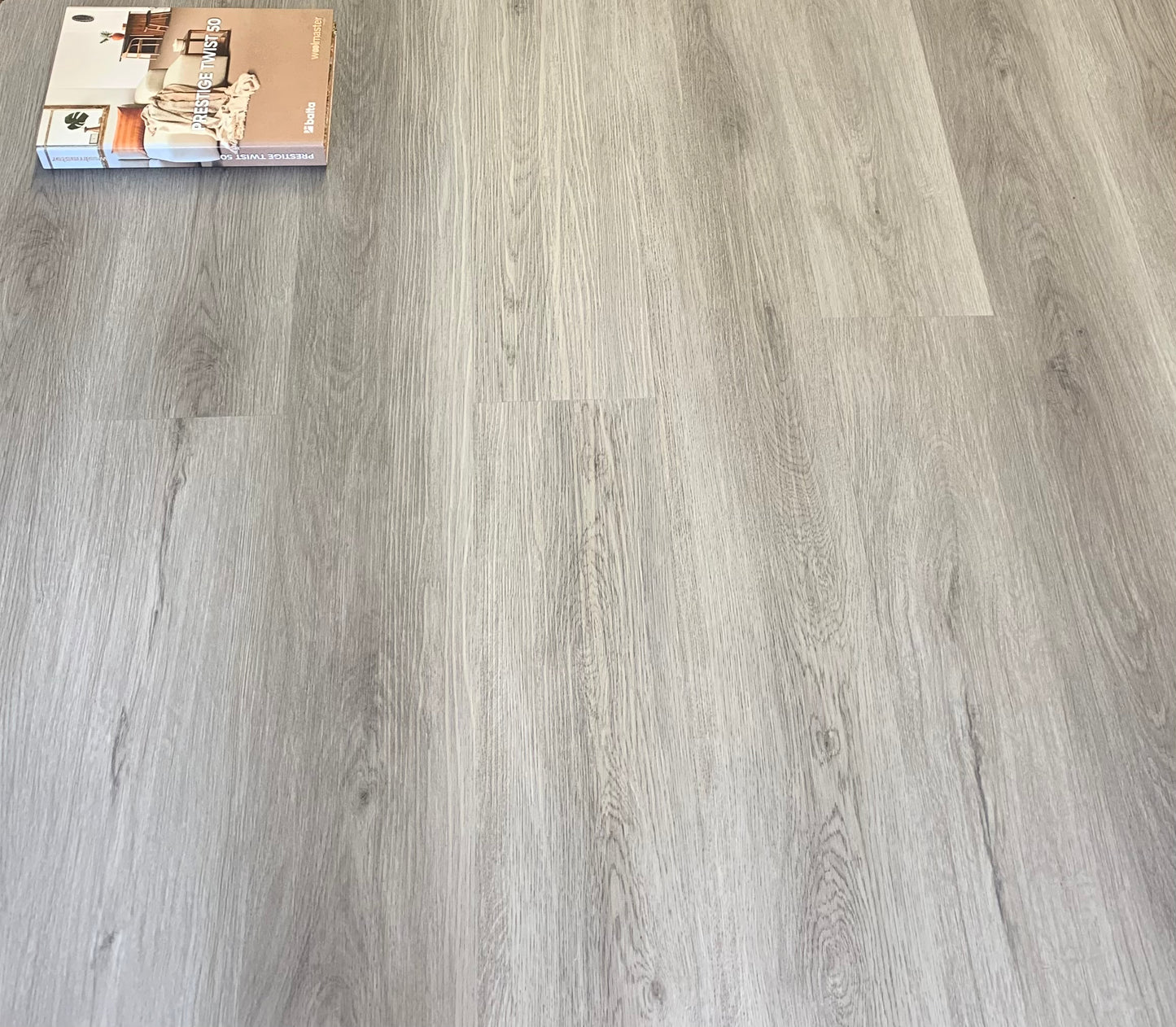 Waterproof Ashen Grey Oak  Plank LVT Rigid Core SPC Click Luxury Vinyl Tile Flooring
