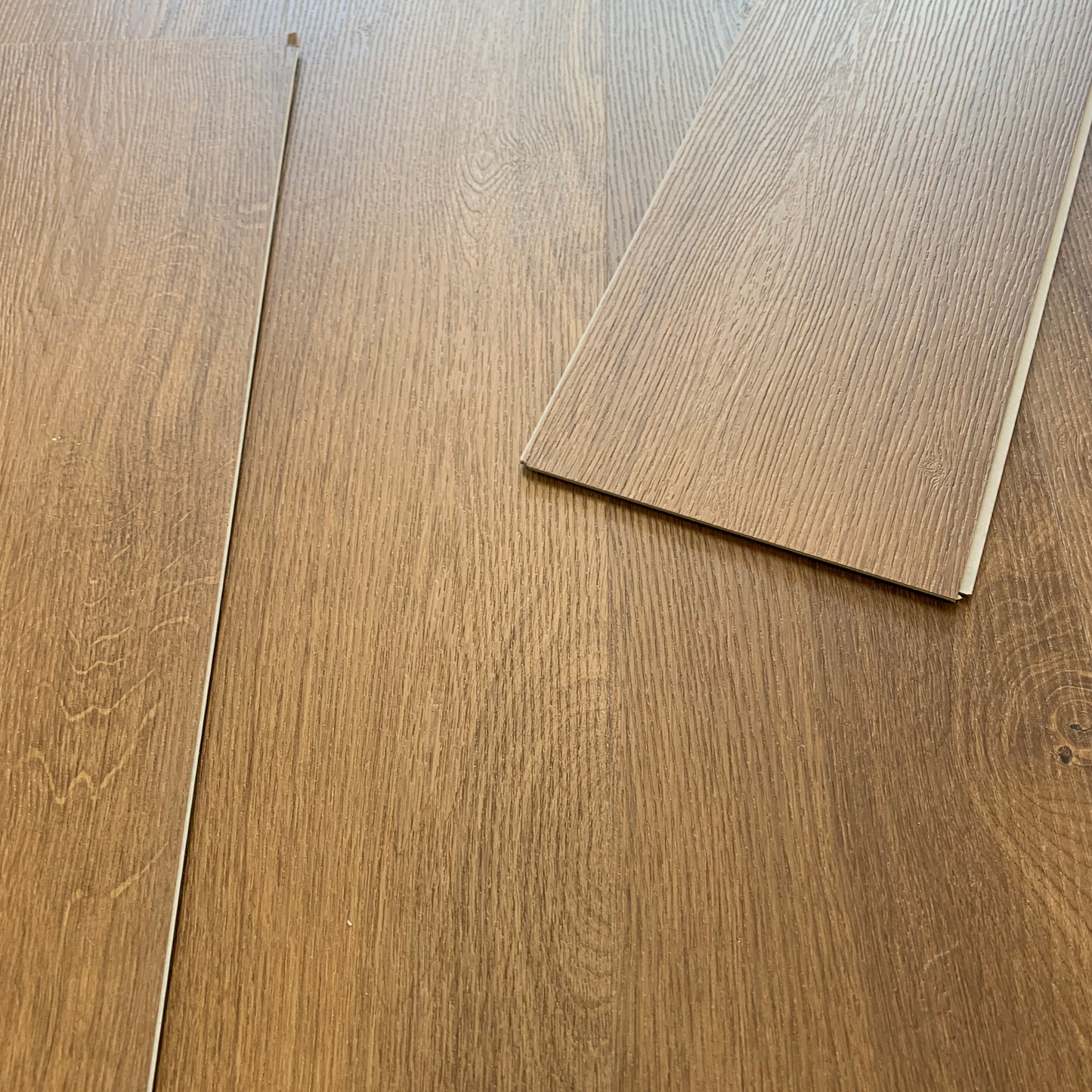 Waterproof HeritageCore Plank LVT Rigid Core SPC 5.2mm Click Luxury Vinyl Tile Flooring