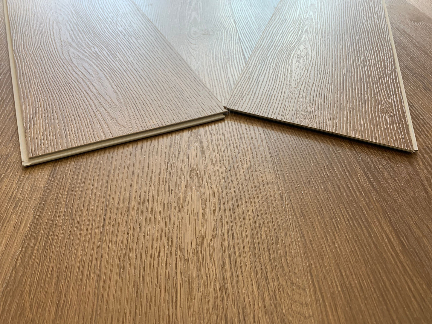Waterproof HeritageCore Plank LVT Rigid Core SPC 5.2mm Click Luxury Vinyl Tile Flooring