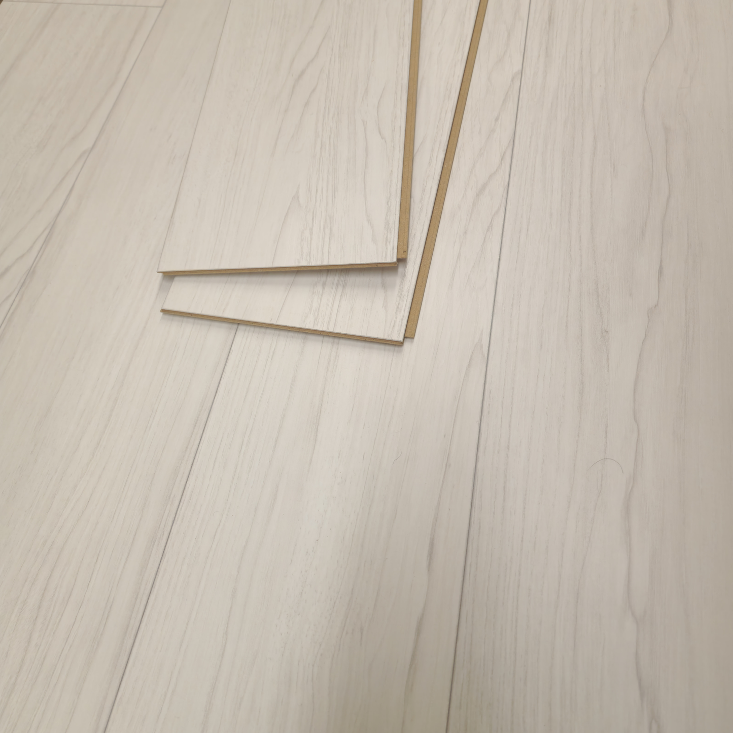 Waterproof Luxury Autumn Oak 8mm Laminate Flooring AC5