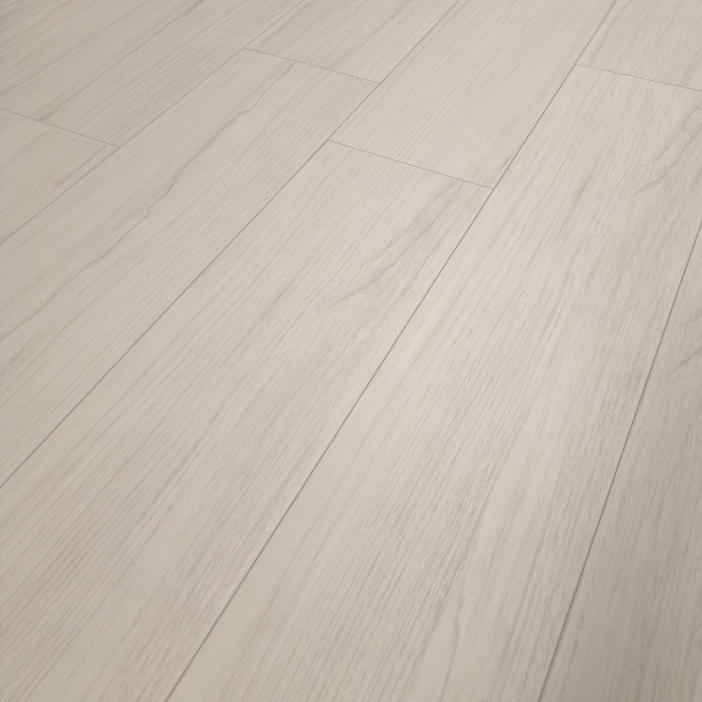 Waterproof Luxury Autumn Oak 8mm Laminate Flooring AC5