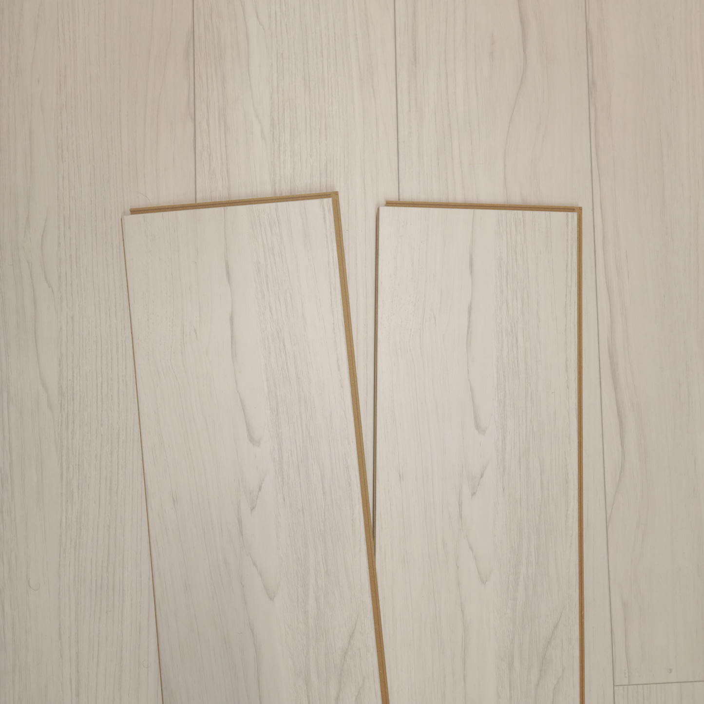 Waterproof Luxury Autumn Oak 8mm Laminate Flooring AC5