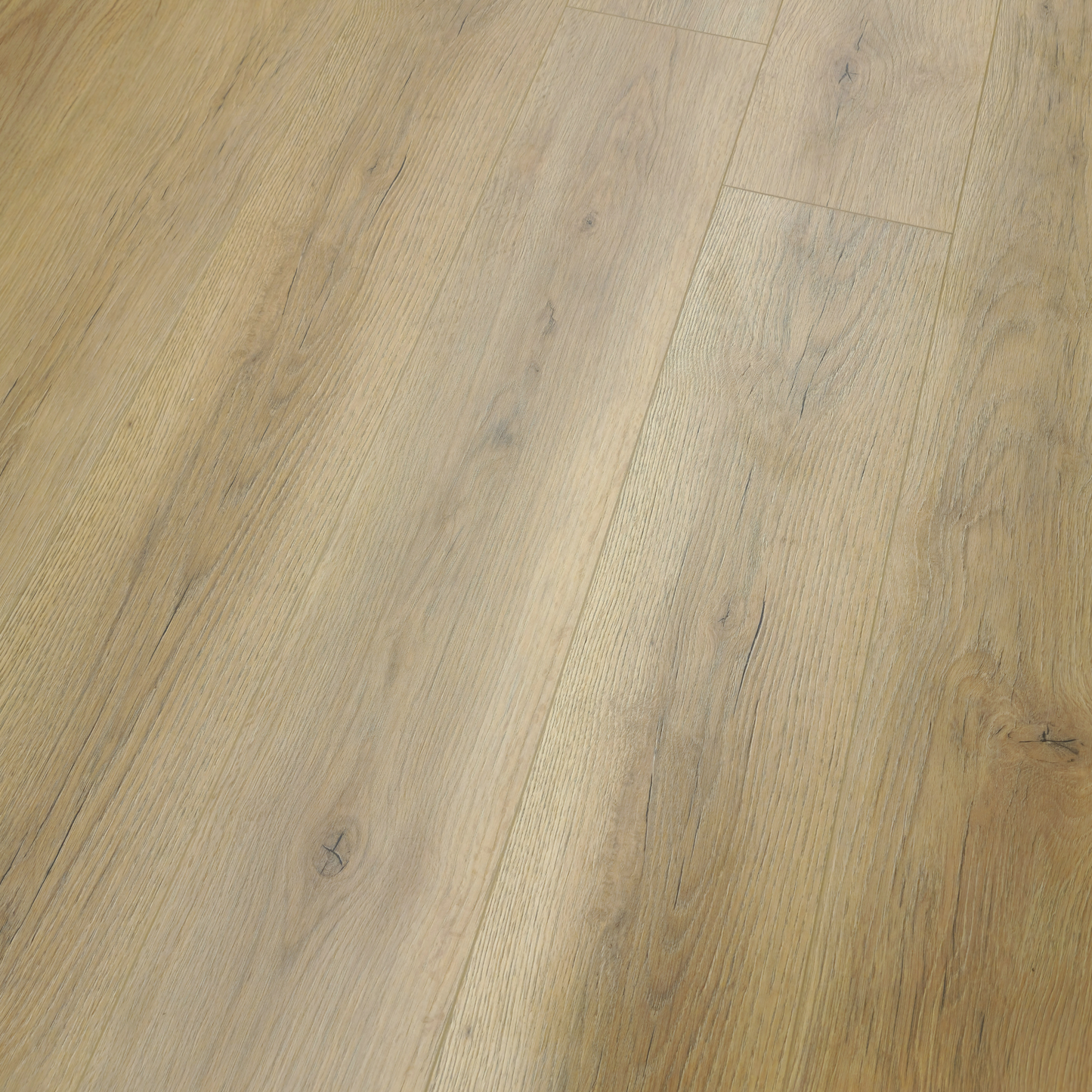 Waterproof Luxury Lightwood Oak 8mm Laminate Flooring