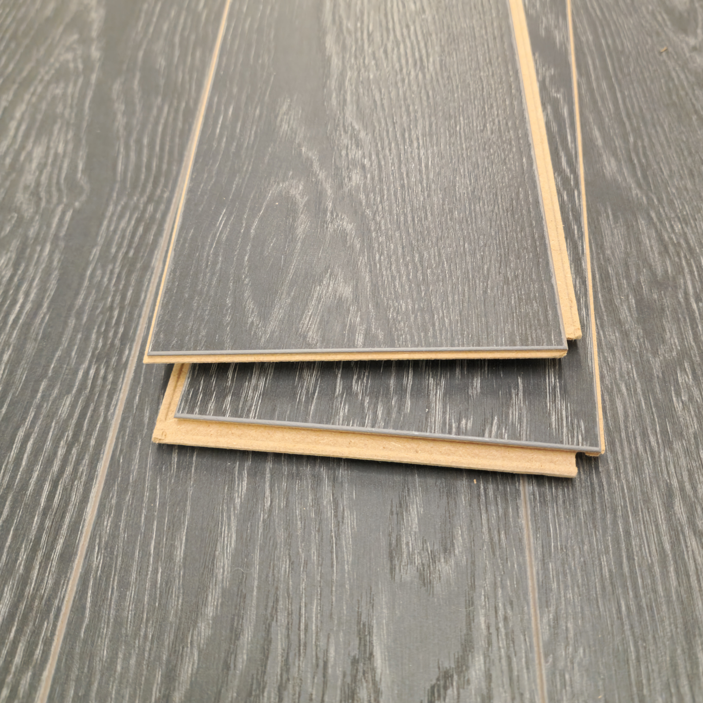Waterproof Luxury Nordic Grey Oak 12mm Laminate Flooring