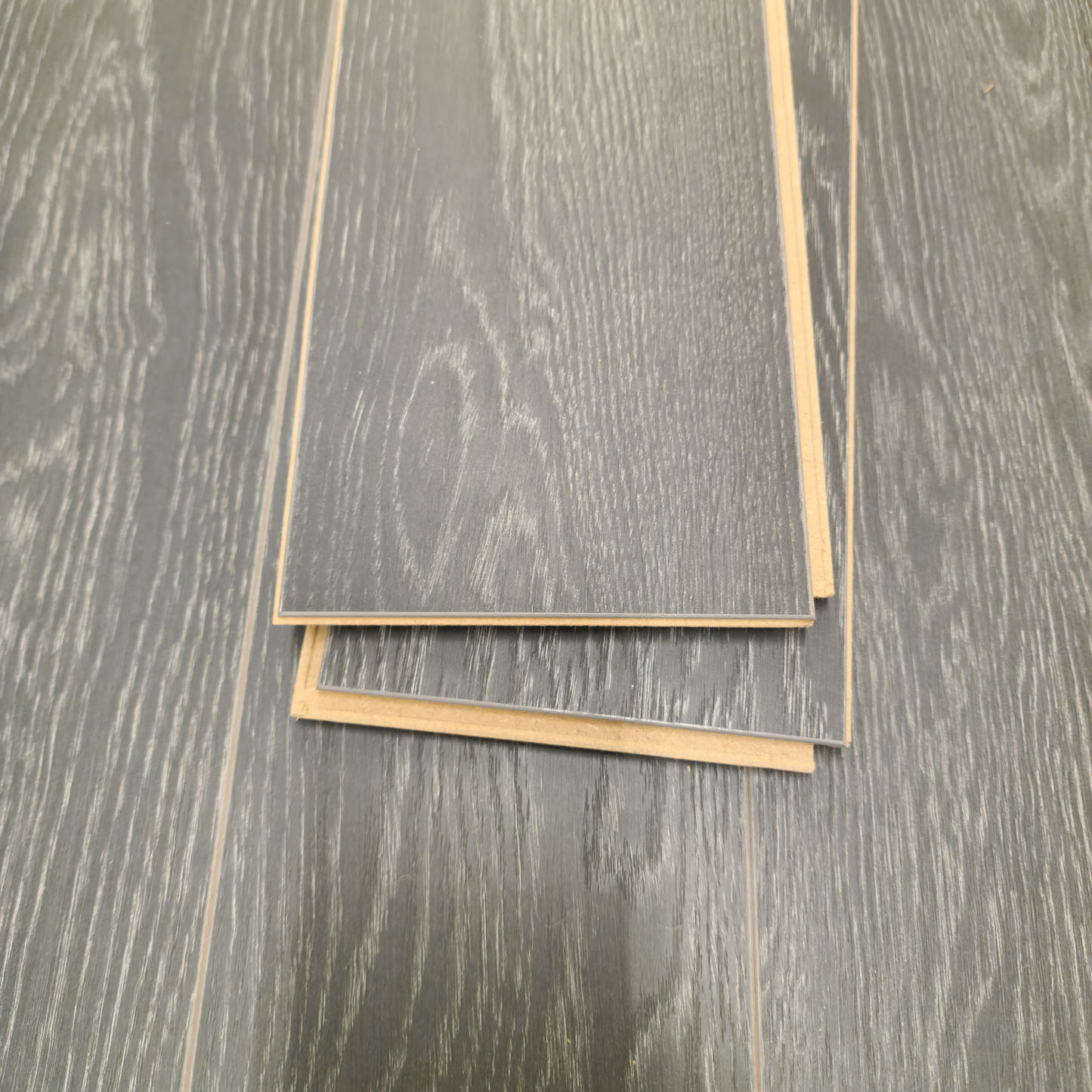 Waterproof Luxury Nordic Grey Oak 12mm Laminate Flooring