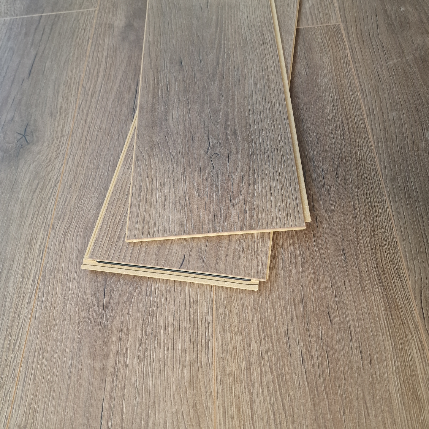 Waterproof Luxury Palewood Oak 8mm Laminate Flooring