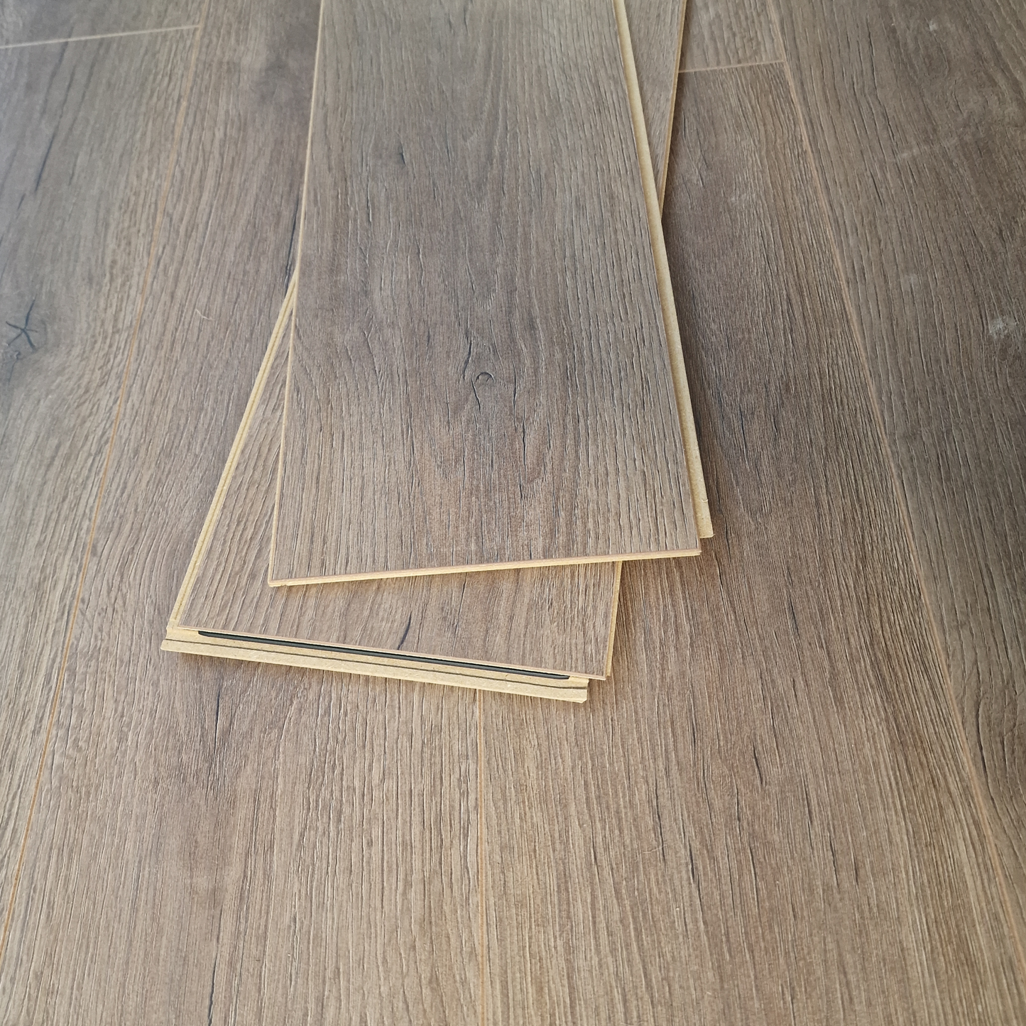 Waterproof Luxury Palewood Oak 8mm Laminate Flooring