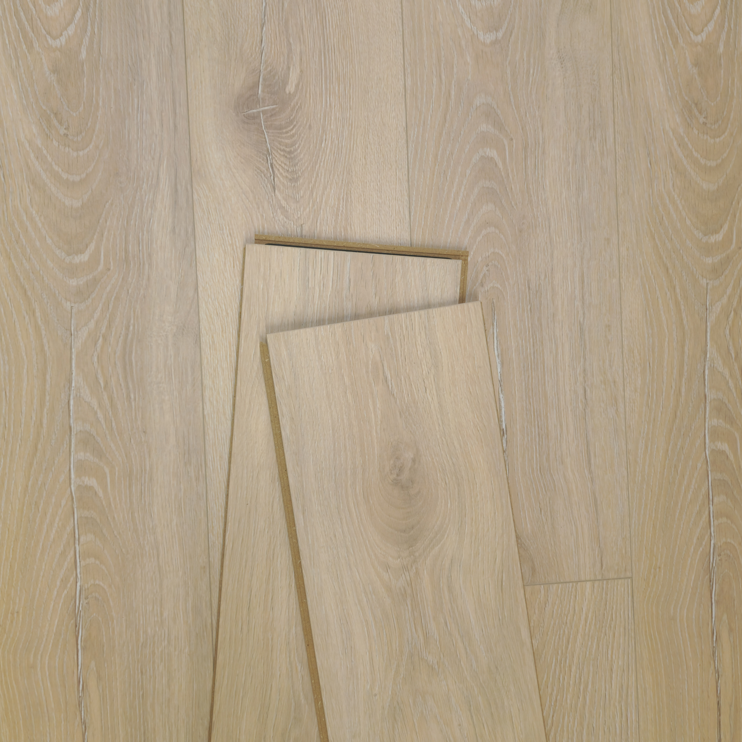 Waterproof Luxury Sunbeam Oak 8mm Laminate Flooring