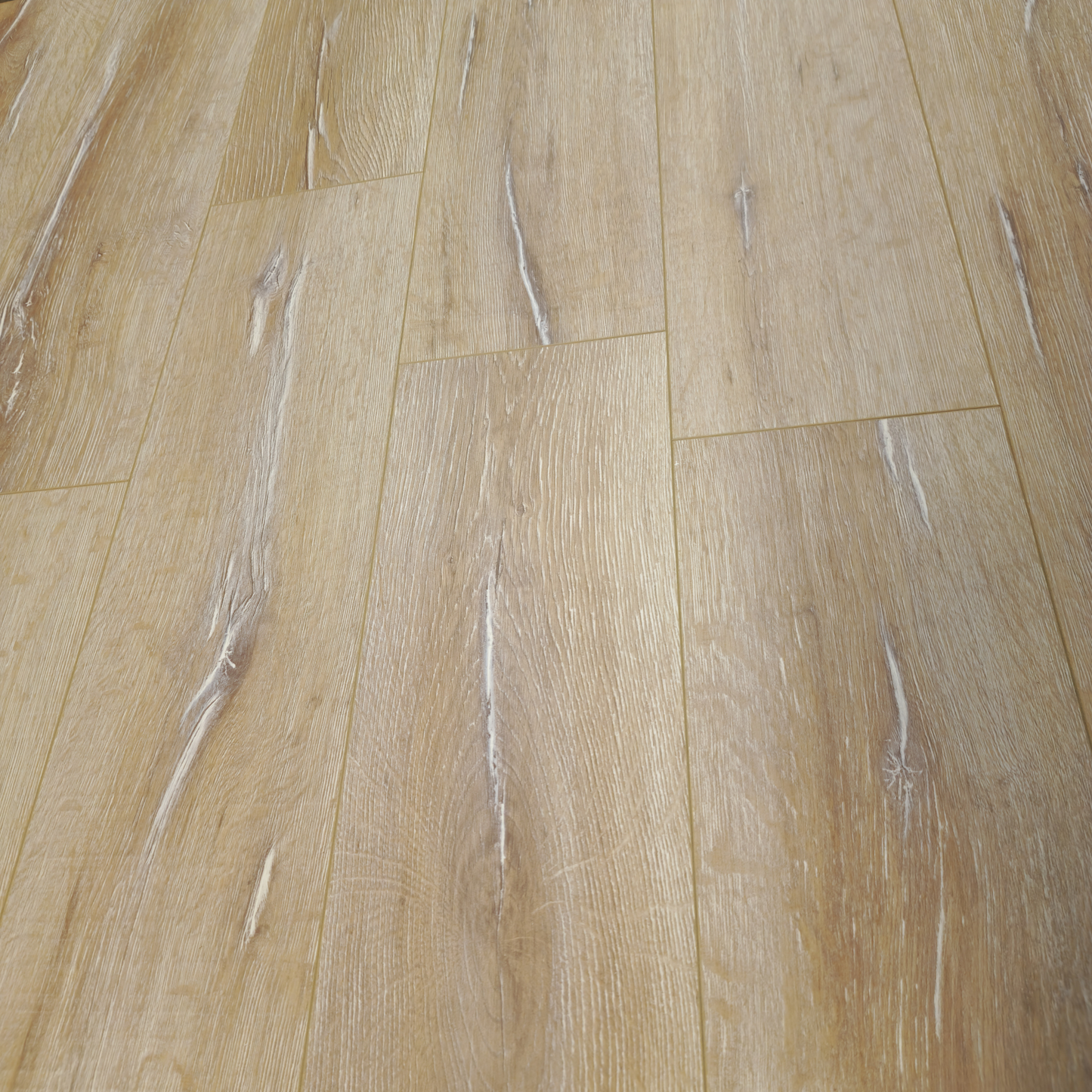 Waterproof Luxury Sunlit Oak 8mm Laminate Flooring