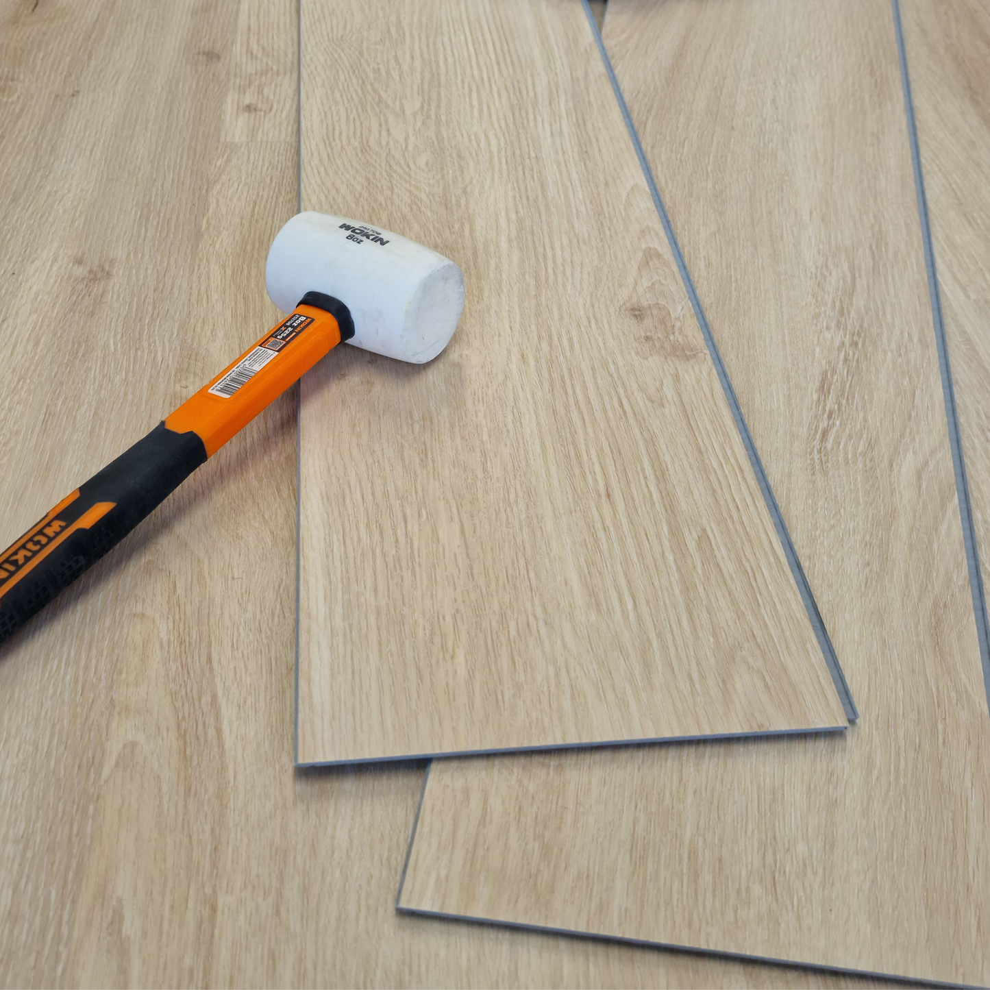 Waterproof Natural Oak Plank LVT Rigid Core SPC Click Luxury Vinyl Tile Flooring