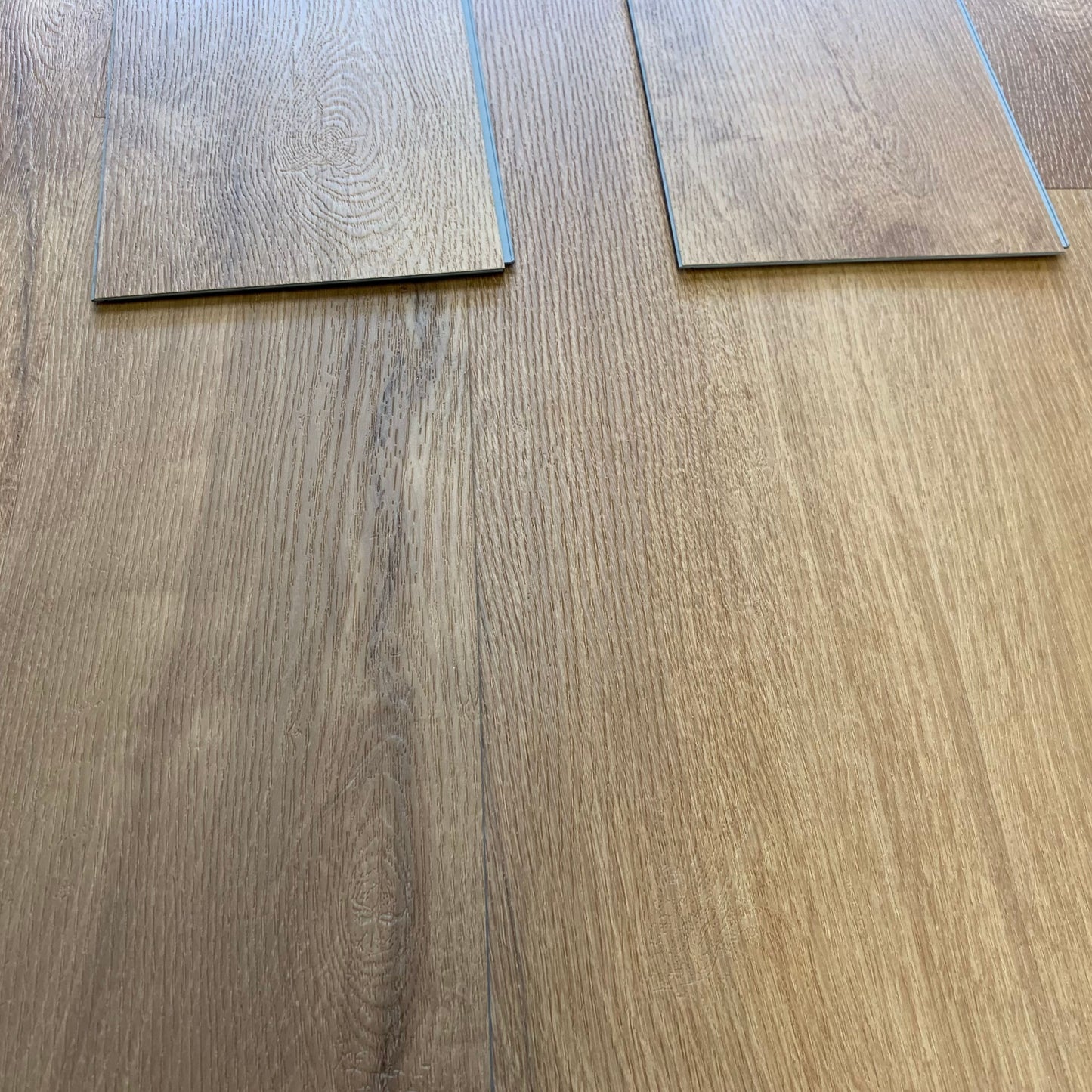 Waterproof Savannah Oak Plank LVT Rigid Core SPC 5.2mm Click Luxury Vinyl Tile Flooring