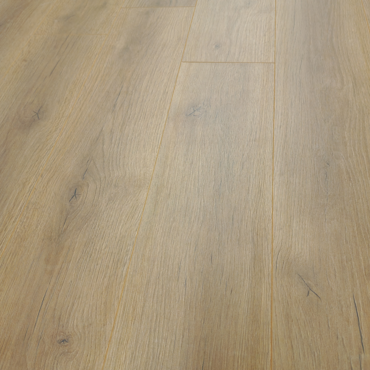 Waterproof Luxury Palewood Oak 8mm Laminate Flooring