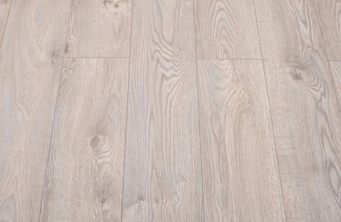 Cool Beige Oak AGT Effect 12mm Laminate Flooring Thalen