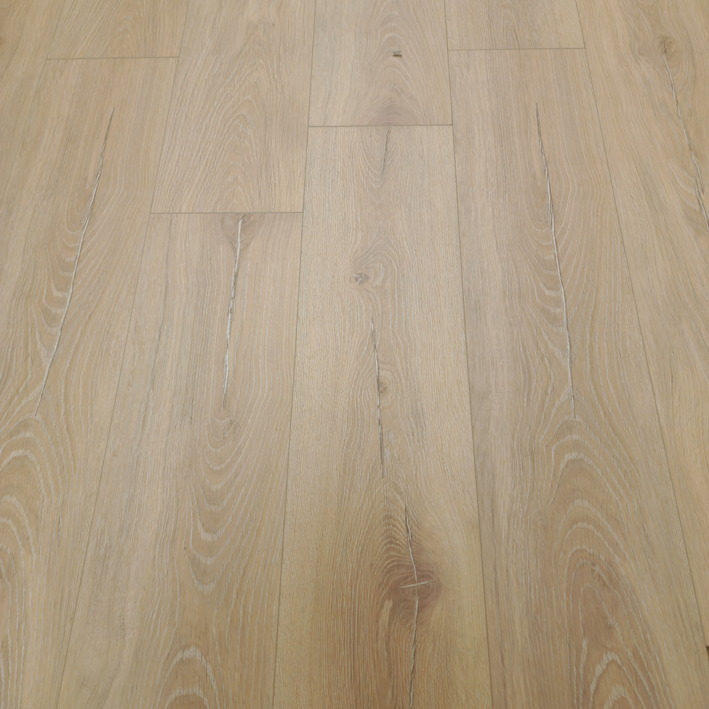 Waterproof Luxury Sunbeam Oak 8mm Laminate Flooring
