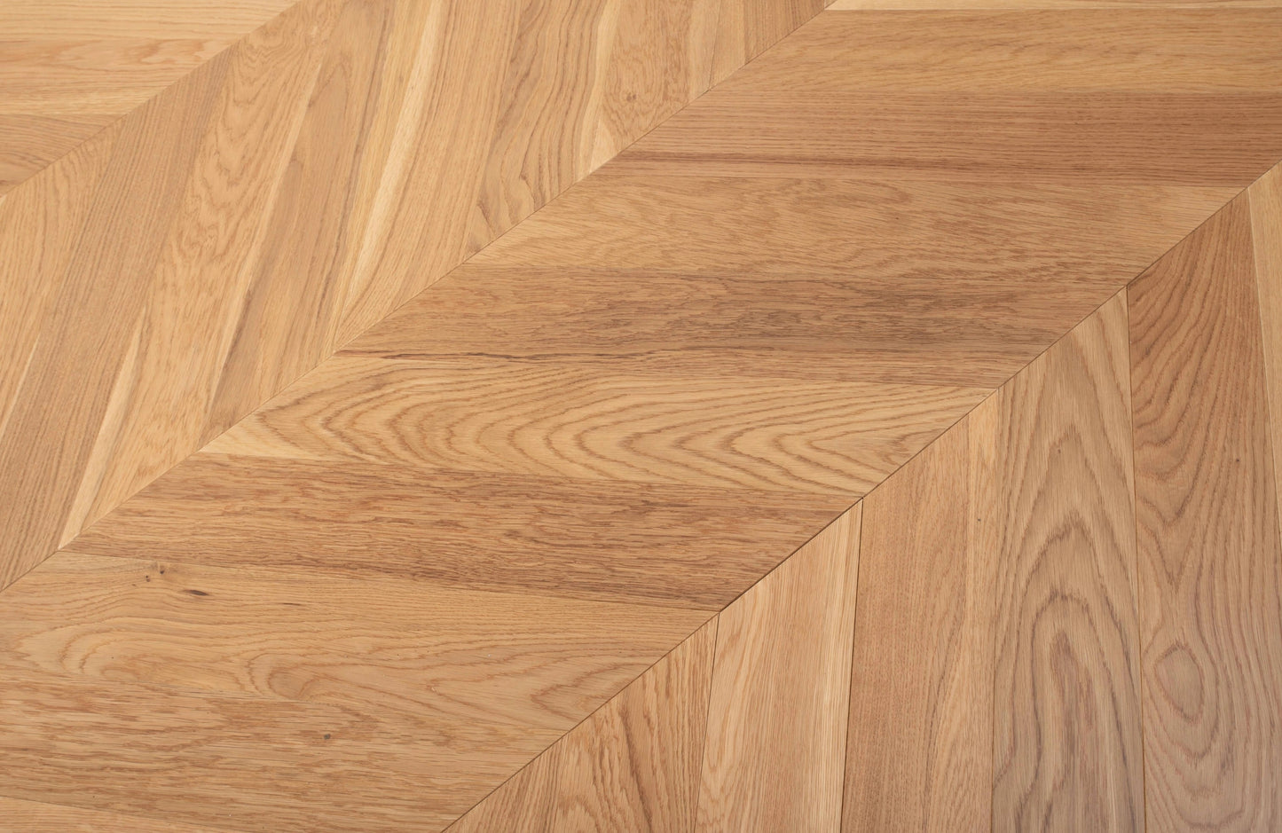 dunmore-oak-14mm-chevron-engineered-wood-flooring - 5