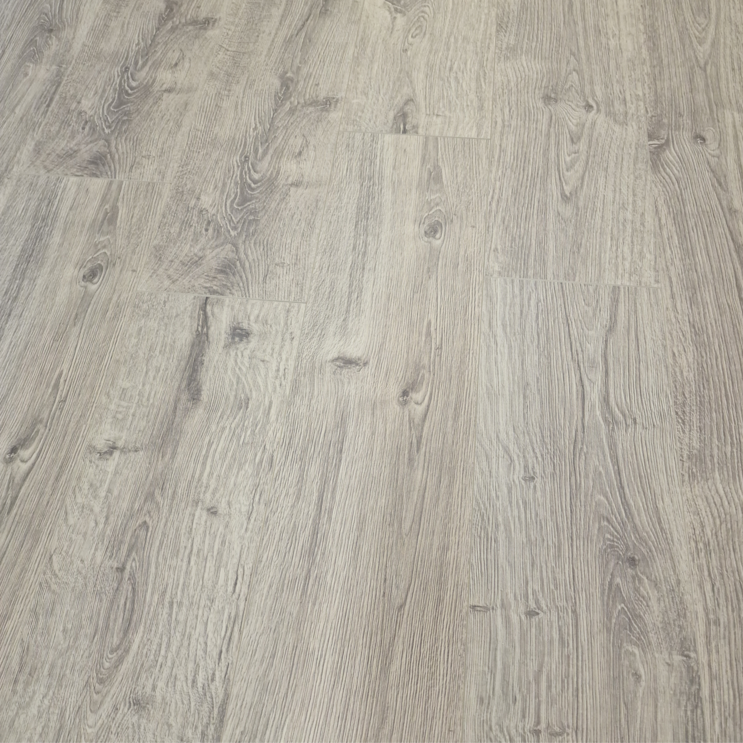 Waterproof Luxury Ivory Oak 8mm Laminate Flooring