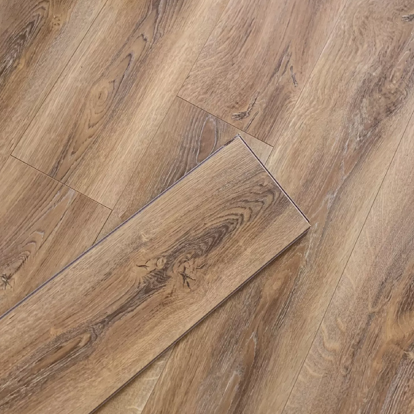 High Gloss Barrel Oak 8mm Laminate Flooring