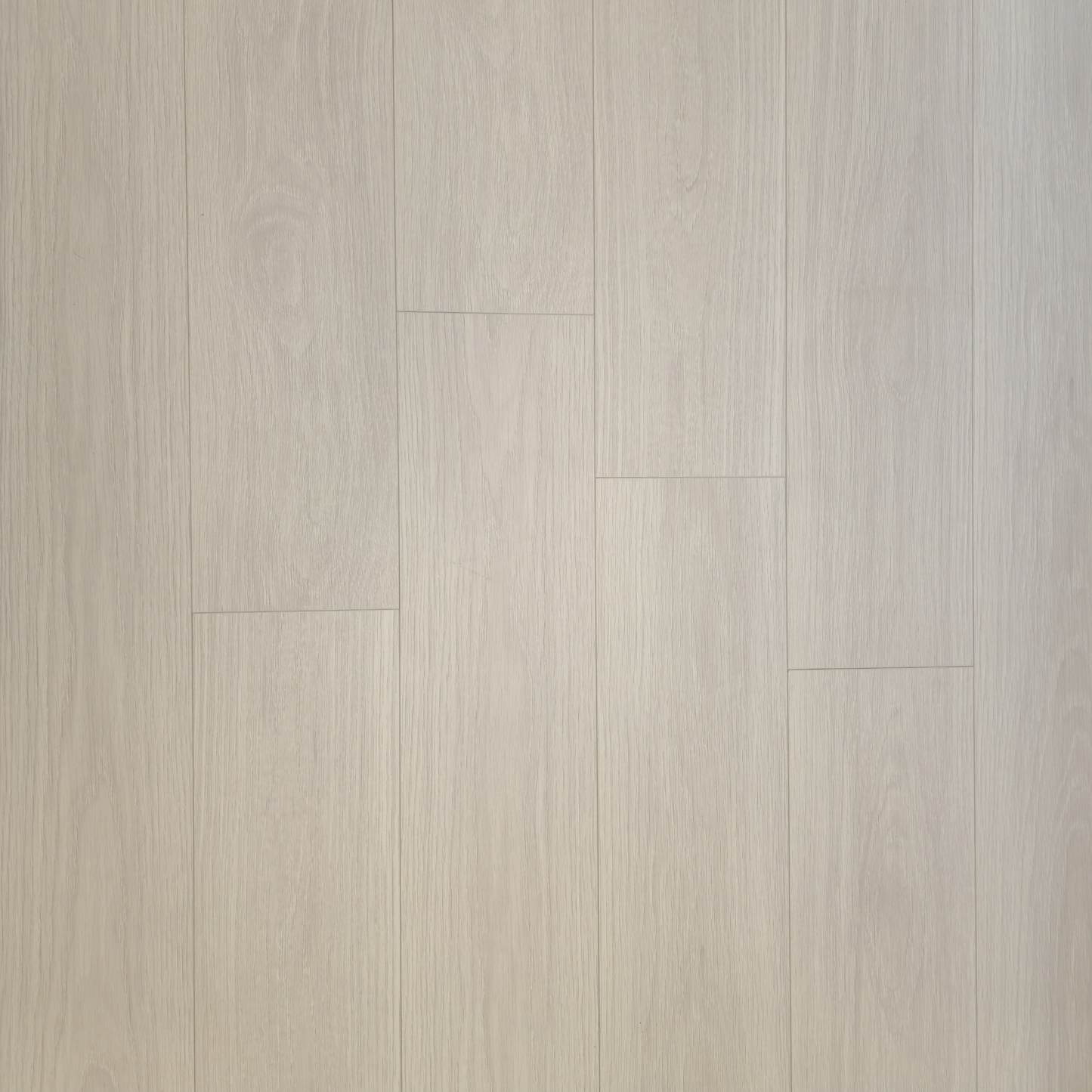 Waterproof Luxury Brightwood Oak 8mm Laminate Flooring