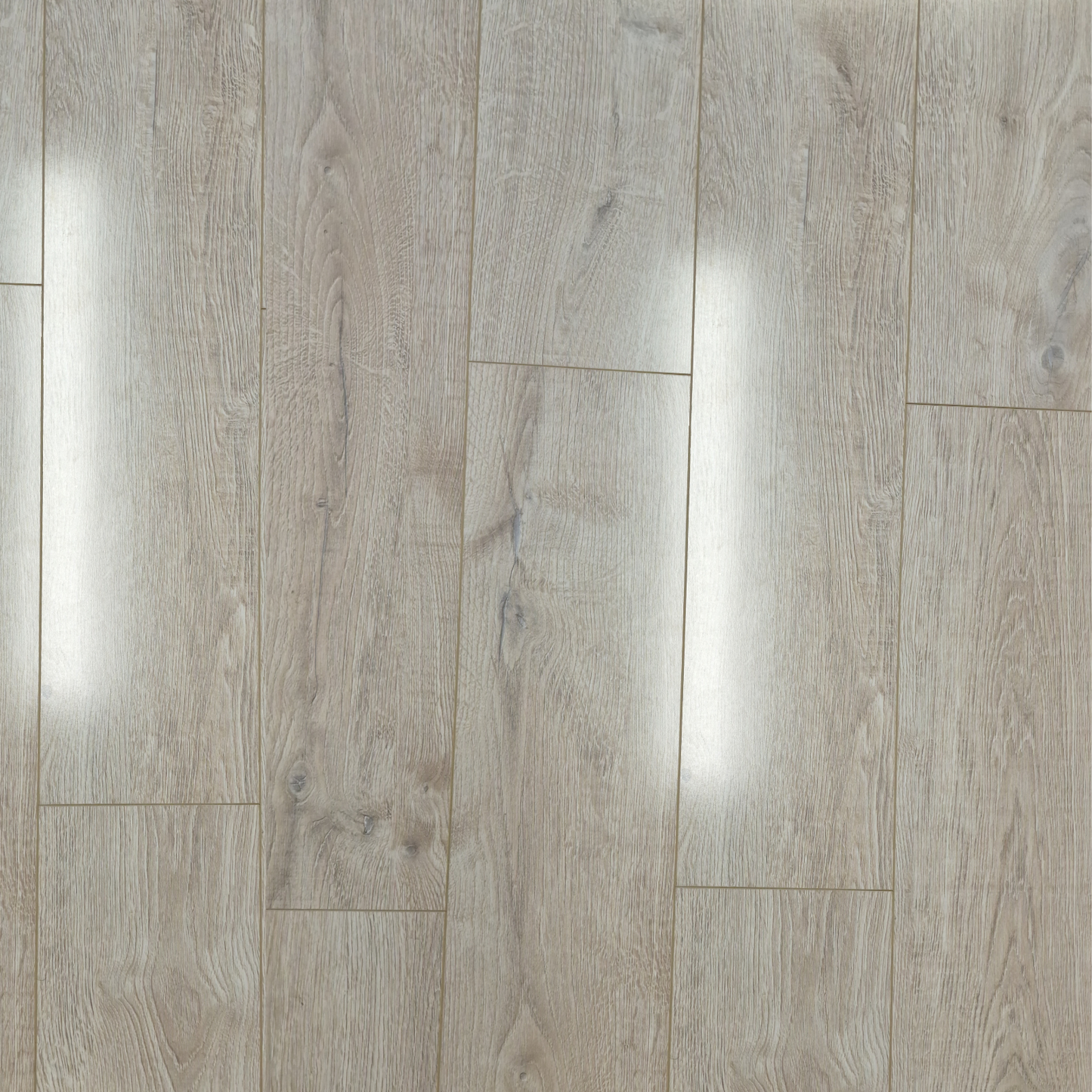 High Gloss Silver 8mm Laminate Flooring