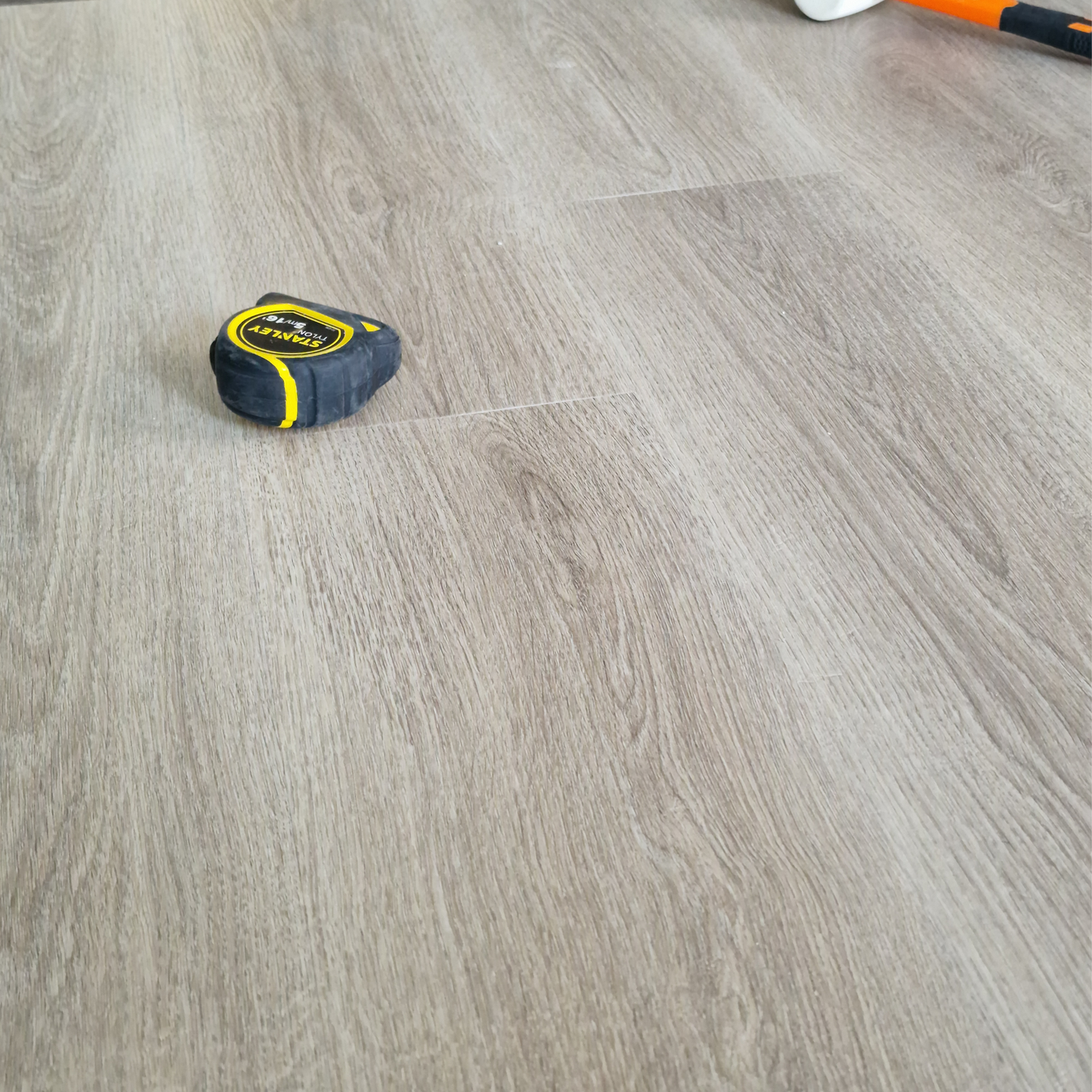 Waterproof Grey Ashen Oak Plank LVT Rigid Core SPC Click Luxury Vinyl Tile Flooring