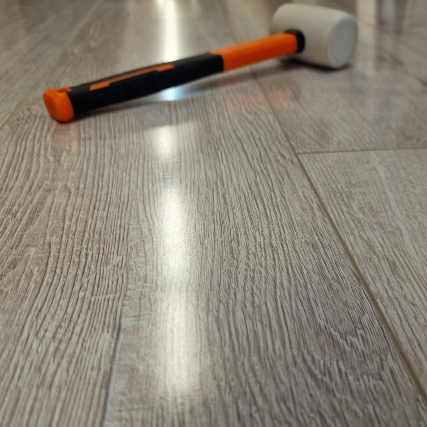 High Gloss Silver 8mm Laminate Flooring