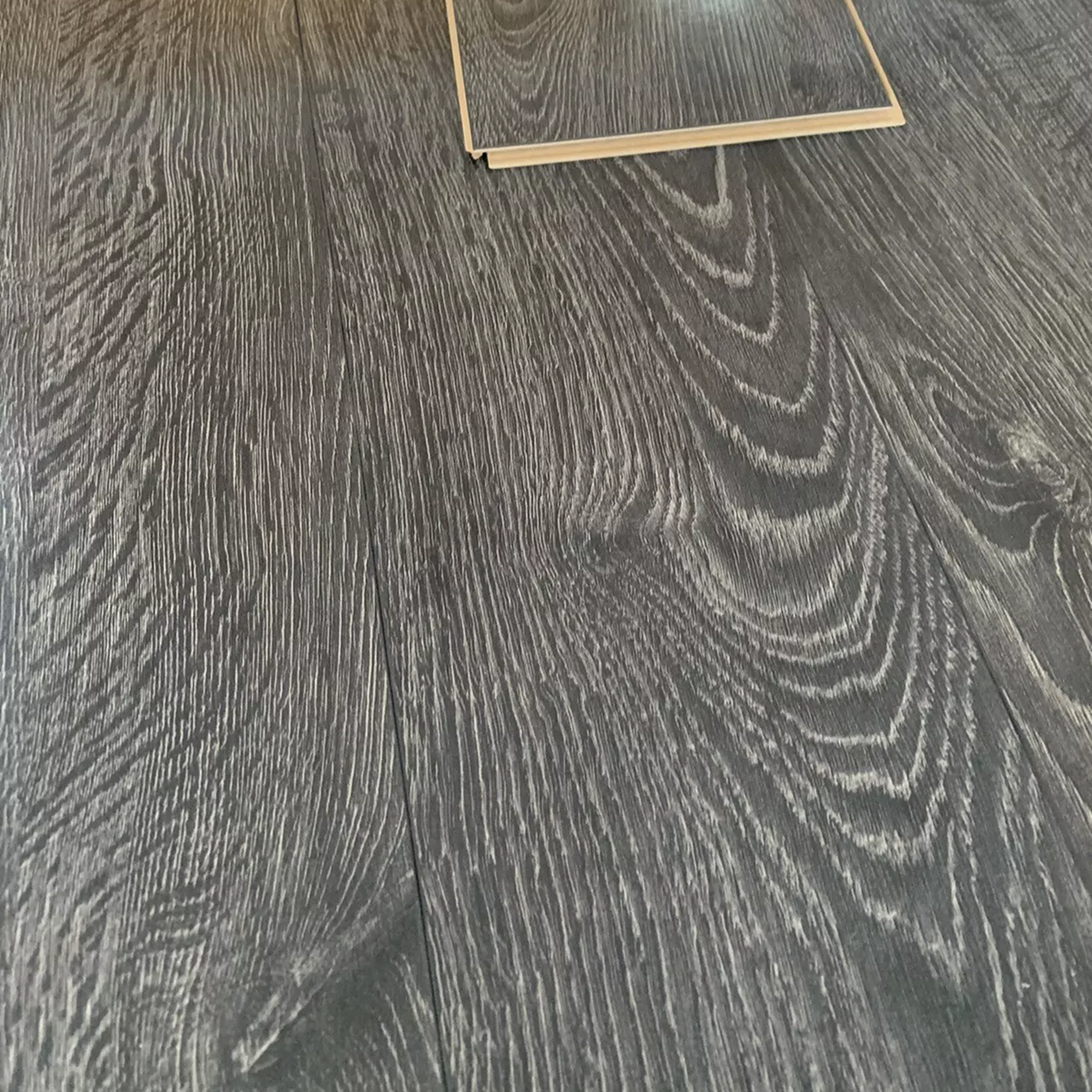 High Gloss Granite 8mm Laminate Flooring