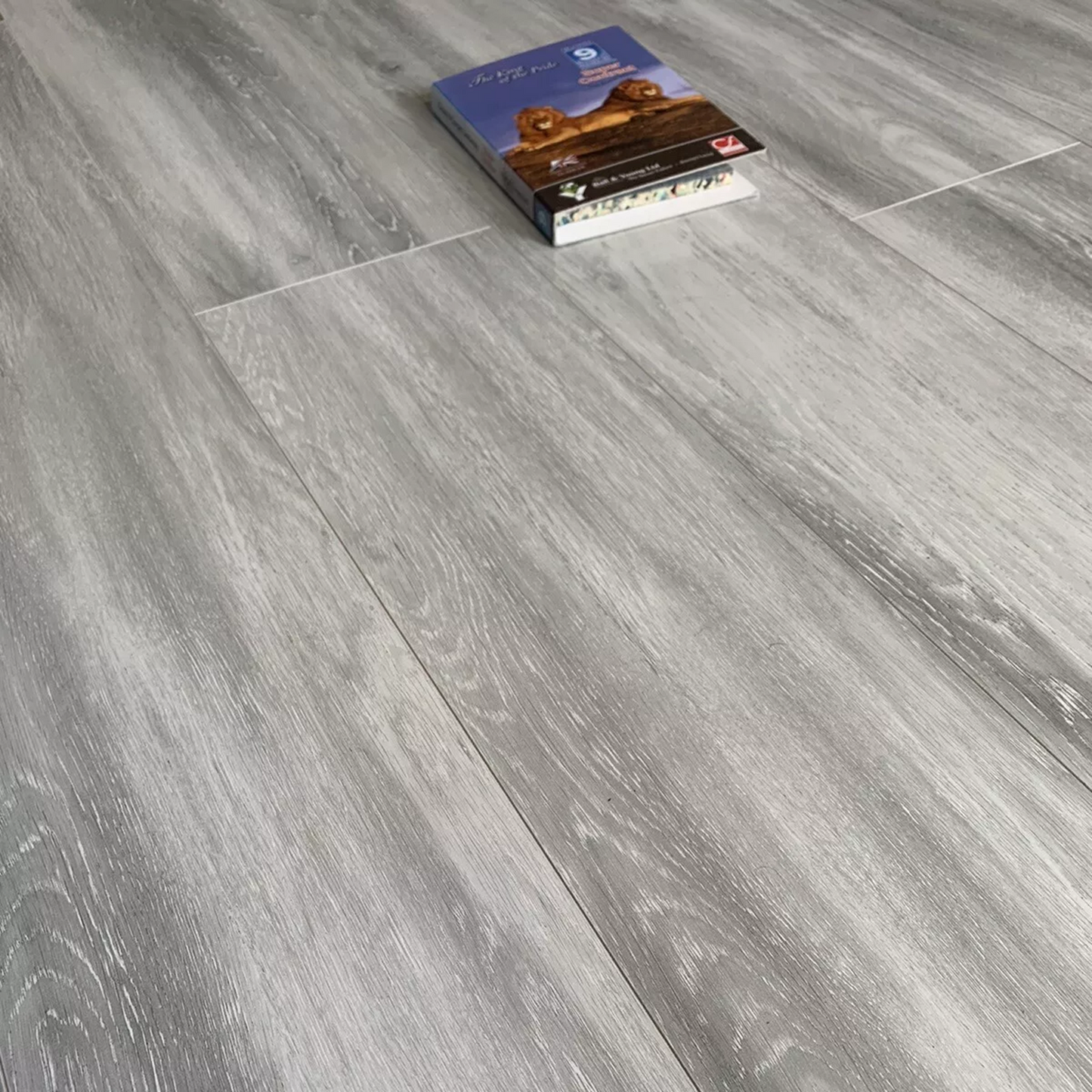 High Gloss Ice 8mm Laminate Flooring