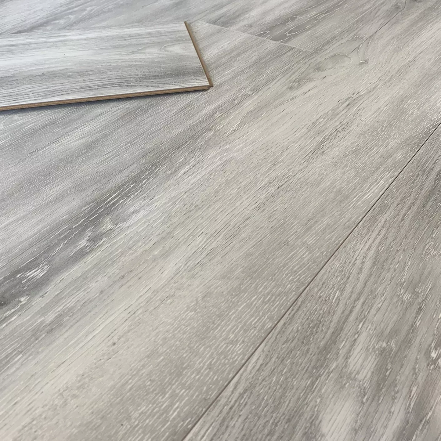 High Gloss Ice 8mm Laminate Flooring