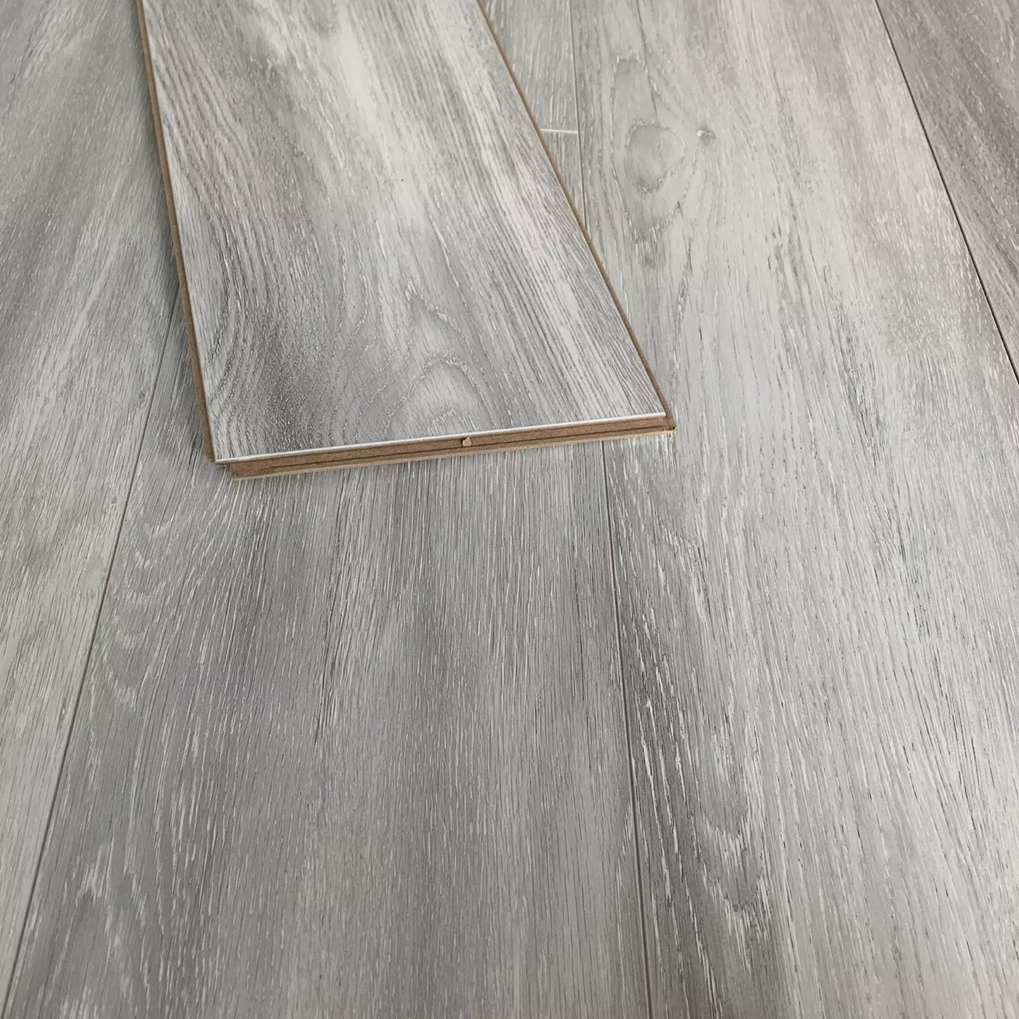 High Gloss Ice 8mm Laminate Flooring